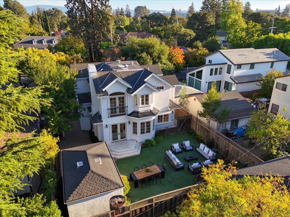 Detail Gallery Image 58 of 62 For 1021 Fife Ave, Palo Alto,  CA 94301 - 4 Beds | 3 Baths