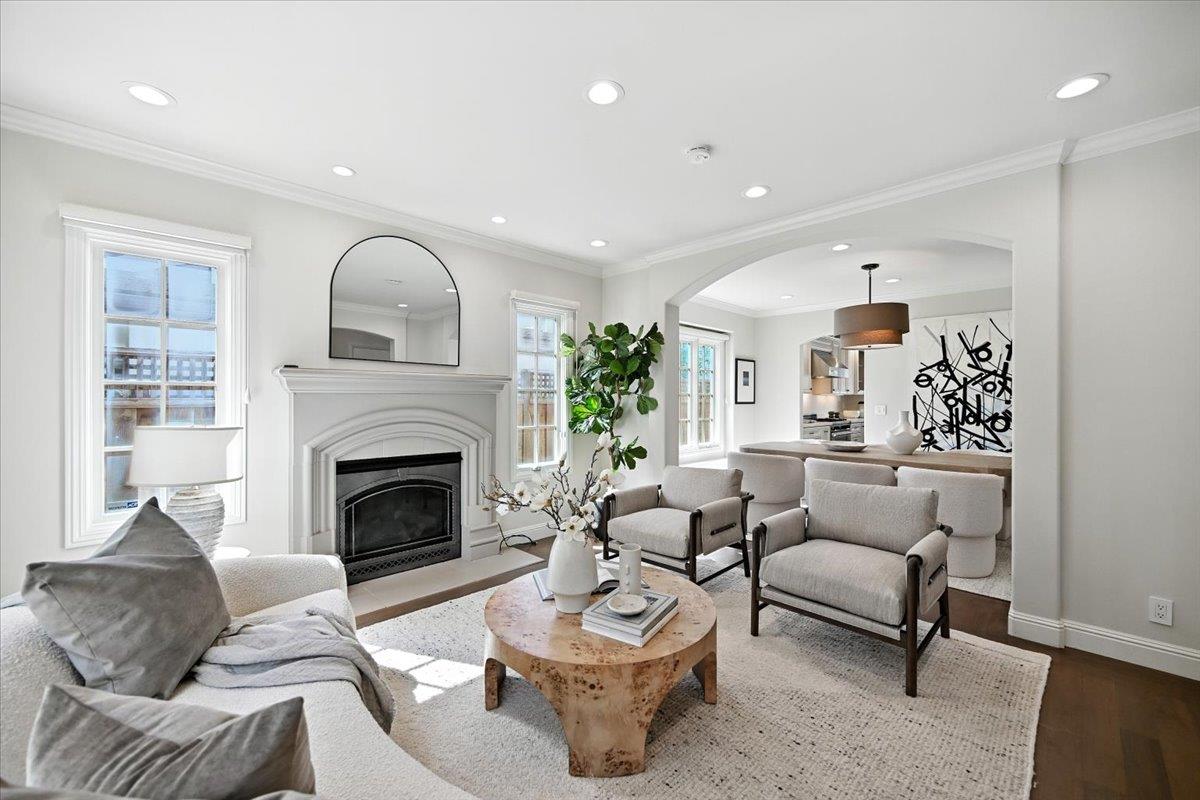 Detail Gallery Image 9 of 62 For 1021 Fife Ave, Palo Alto,  CA 94301 - 4 Beds | 3 Baths