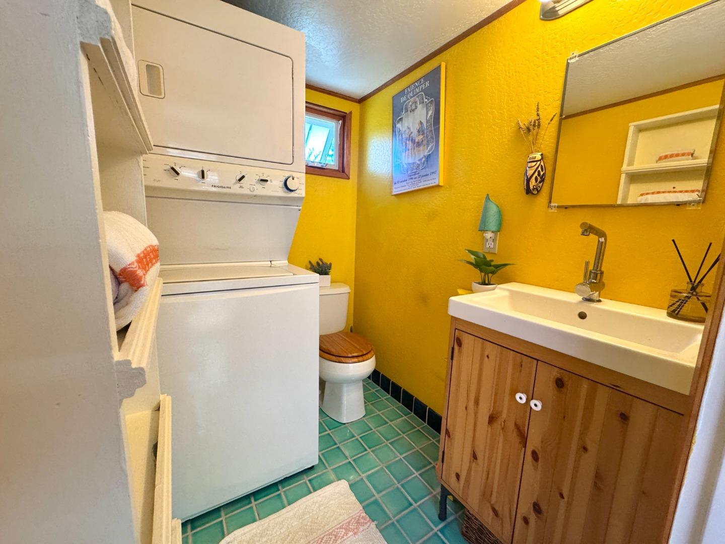 Detail Gallery Image 12 of 23 For 2120 N Pacific Ave #53,  Santa Cruz,  CA 95060 - 1 Beds | 1 Baths