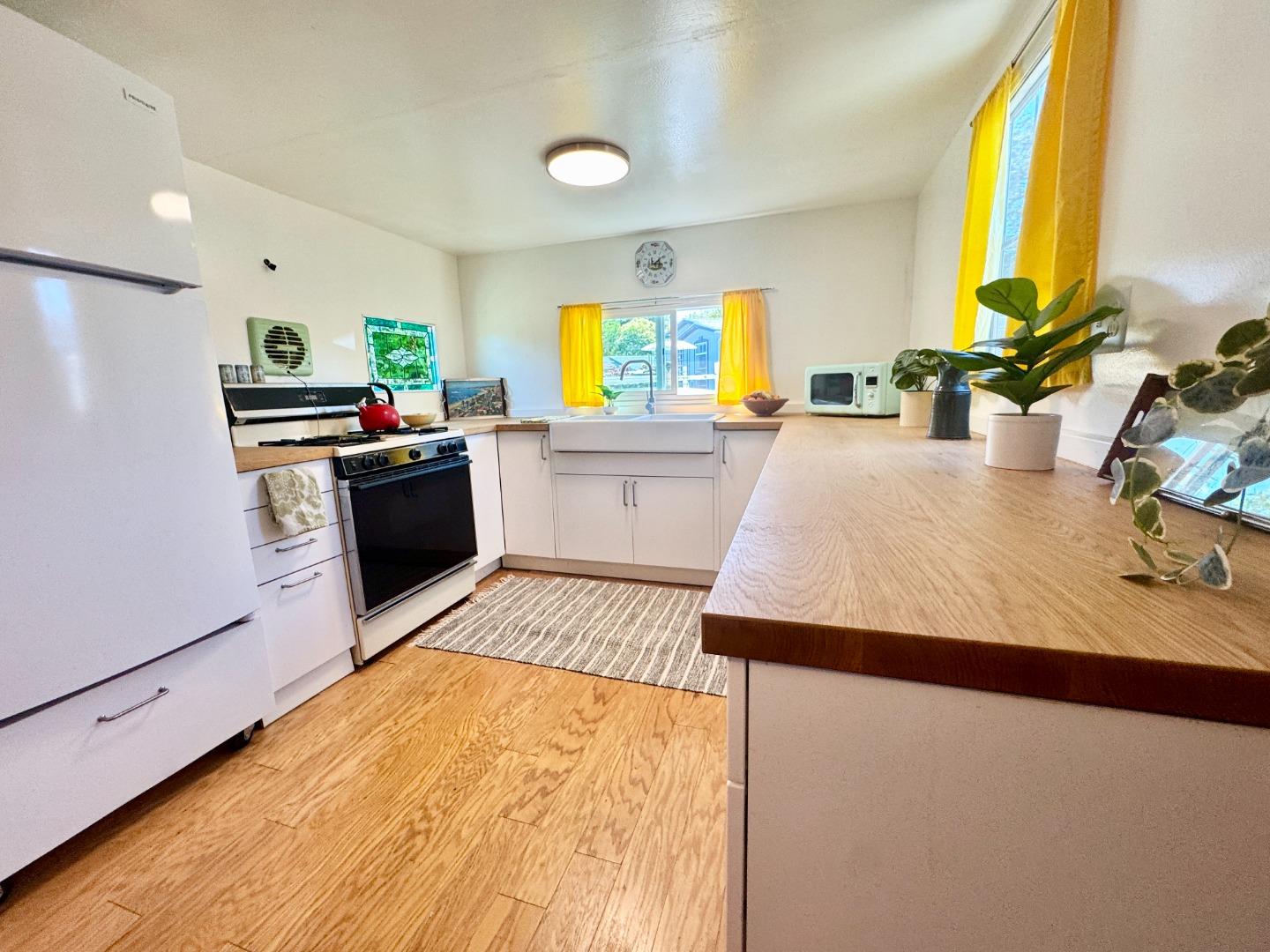 Detail Gallery Image 5 of 23 For 2120 N Pacific Ave #53,  Santa Cruz,  CA 95060 - 1 Beds | 1 Baths
