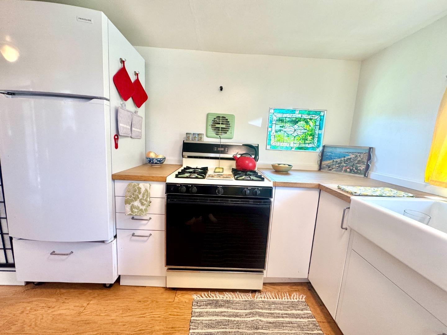 Detail Gallery Image 6 of 23 For 2120 N Pacific Ave #53,  Santa Cruz,  CA 95060 - 1 Beds | 1 Baths
