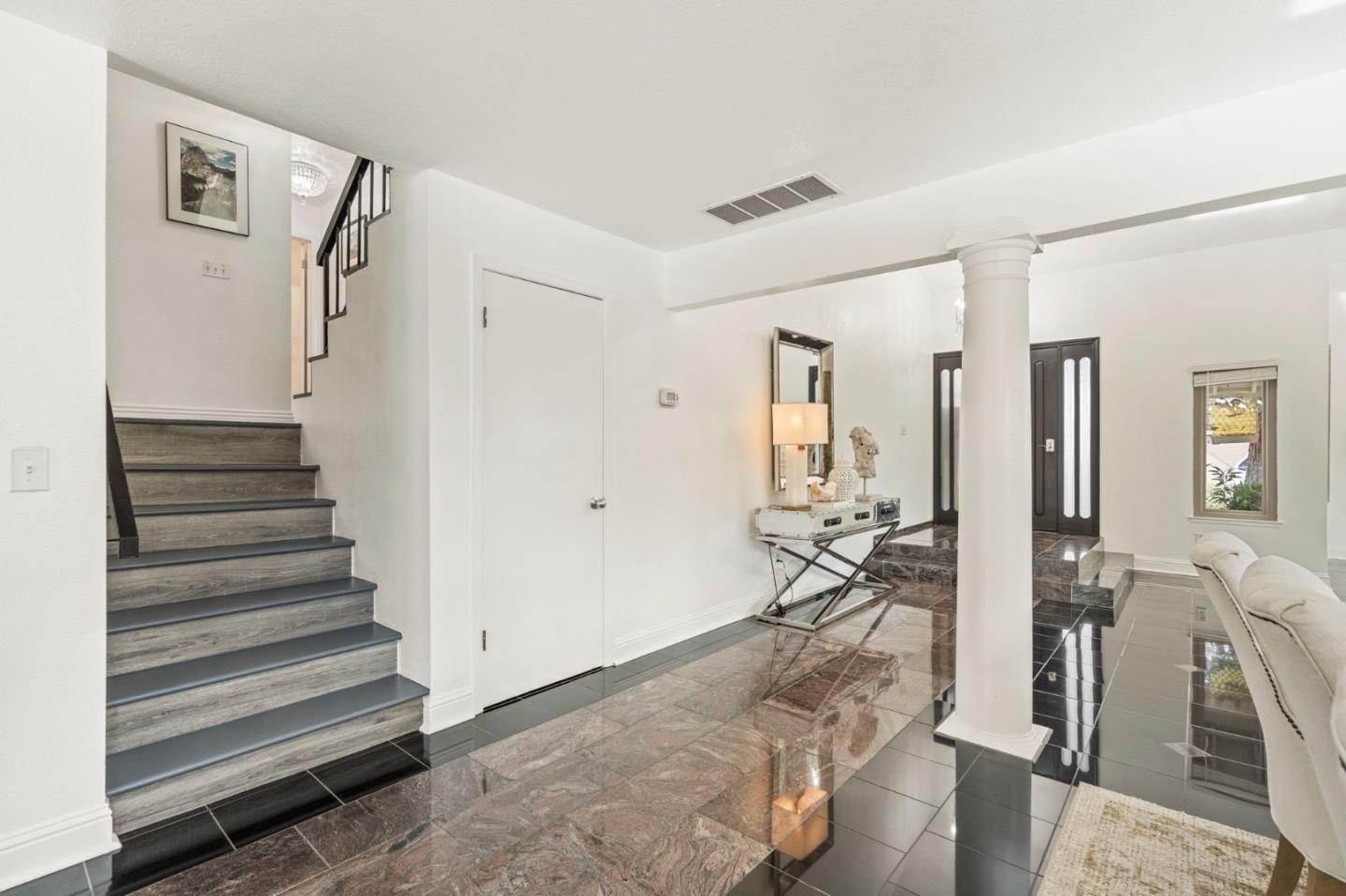 Detail Gallery Image 15 of 51 For 3 Saint Louis Ln, Pleasant Hill,  CA 94523 - 4 Beds | 2/1 Baths
