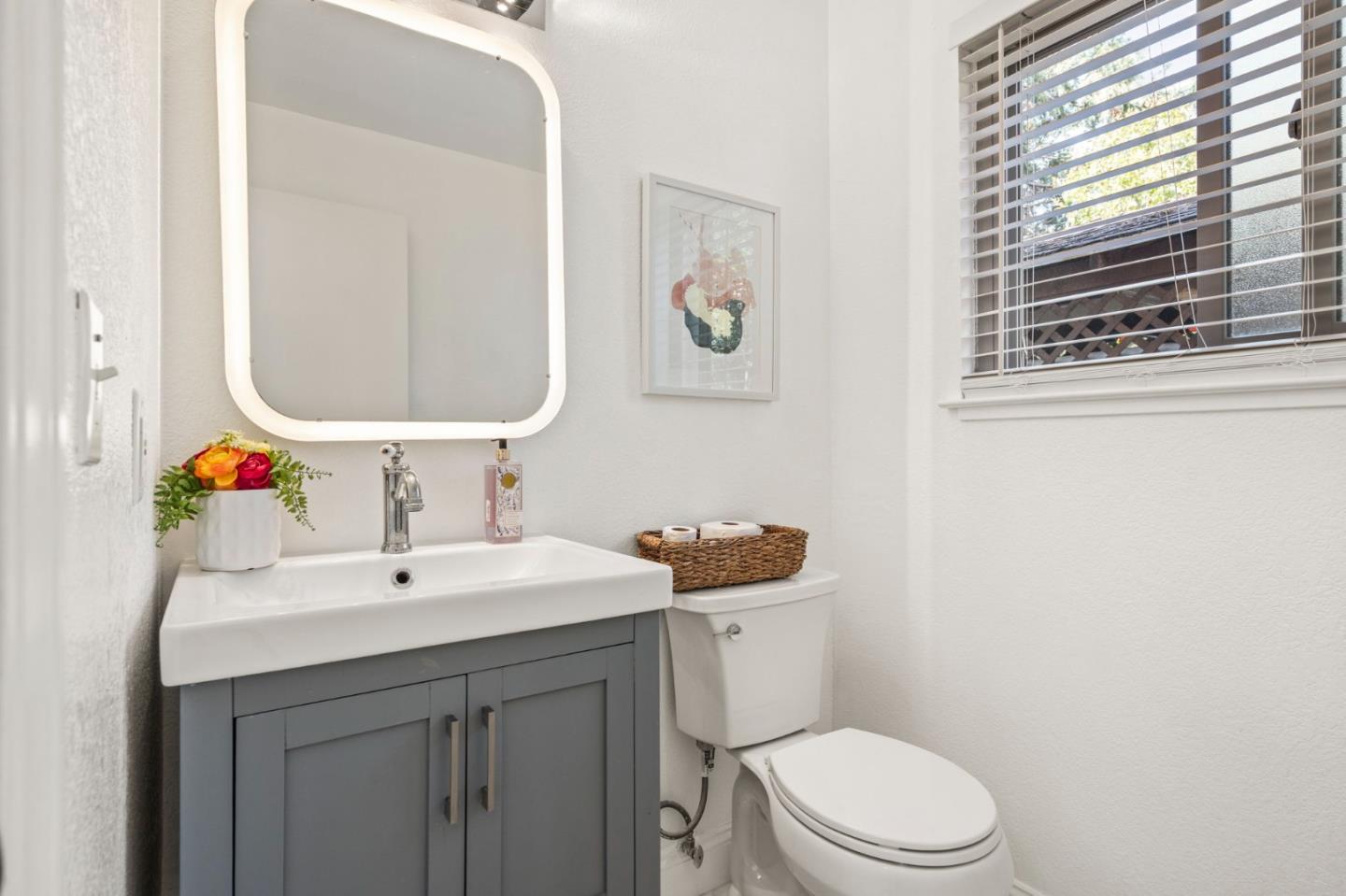 Detail Gallery Image 20 of 51 For 3 Saint Louis Ln, Pleasant Hill,  CA 94523 - 4 Beds | 2/1 Baths