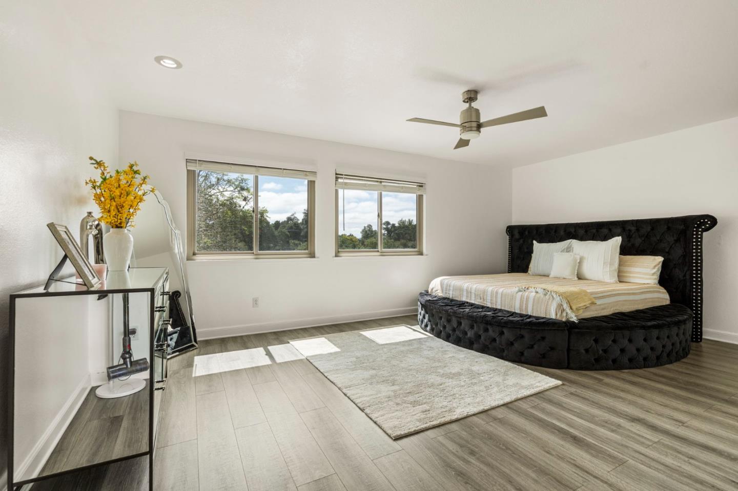 Detail Gallery Image 22 of 51 For 3 Saint Louis Ln, Pleasant Hill,  CA 94523 - 4 Beds | 2/1 Baths