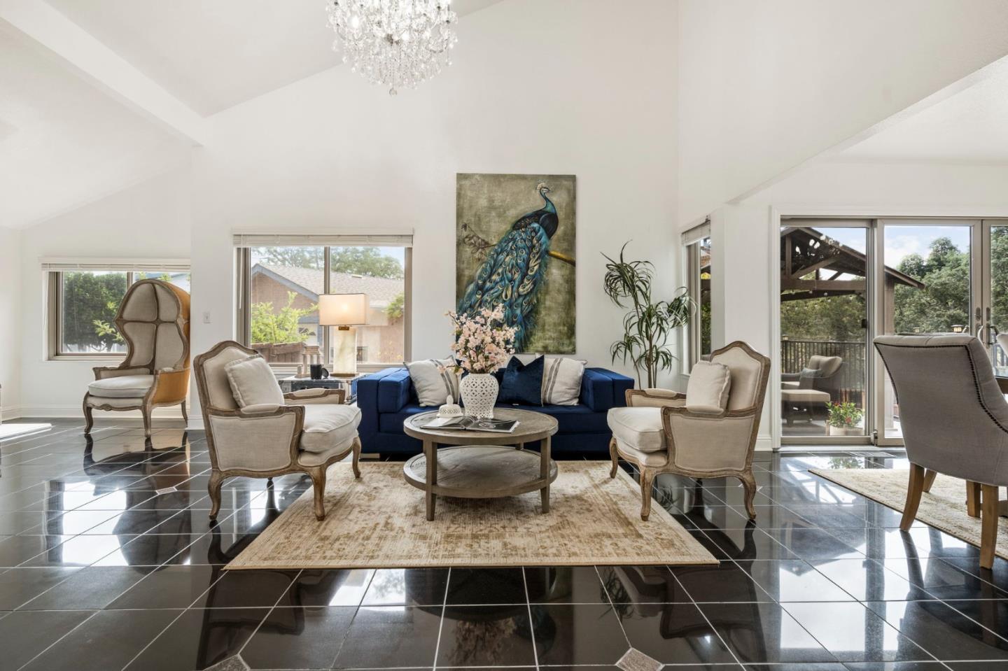 Detail Gallery Image 8 of 51 For 3 Saint Louis Ln, Pleasant Hill,  CA 94523 - 4 Beds | 2/1 Baths