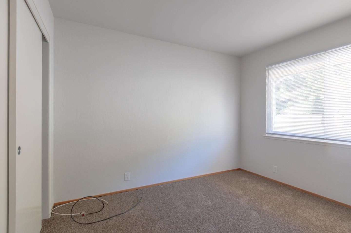 Detail Gallery Image 13 of 21 For 1122 Grand Teton Dr, Pacifica,  CA 94044 - 3 Beds | 2 Baths