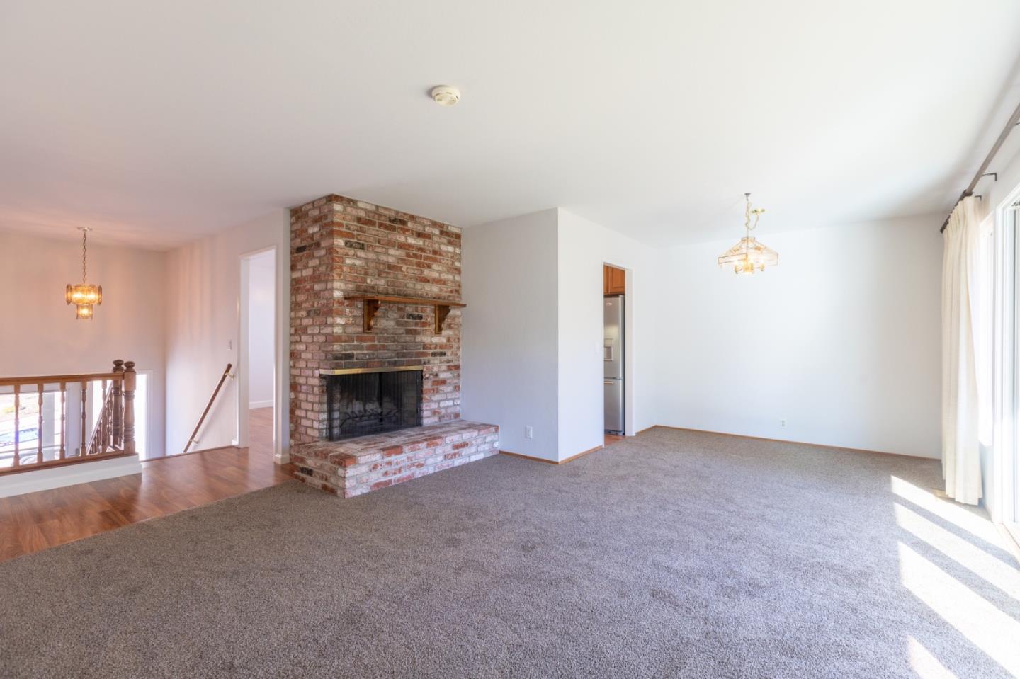 Detail Gallery Image 7 of 21 For 1122 Grand Teton Dr, Pacifica,  CA 94044 - 3 Beds | 2 Baths