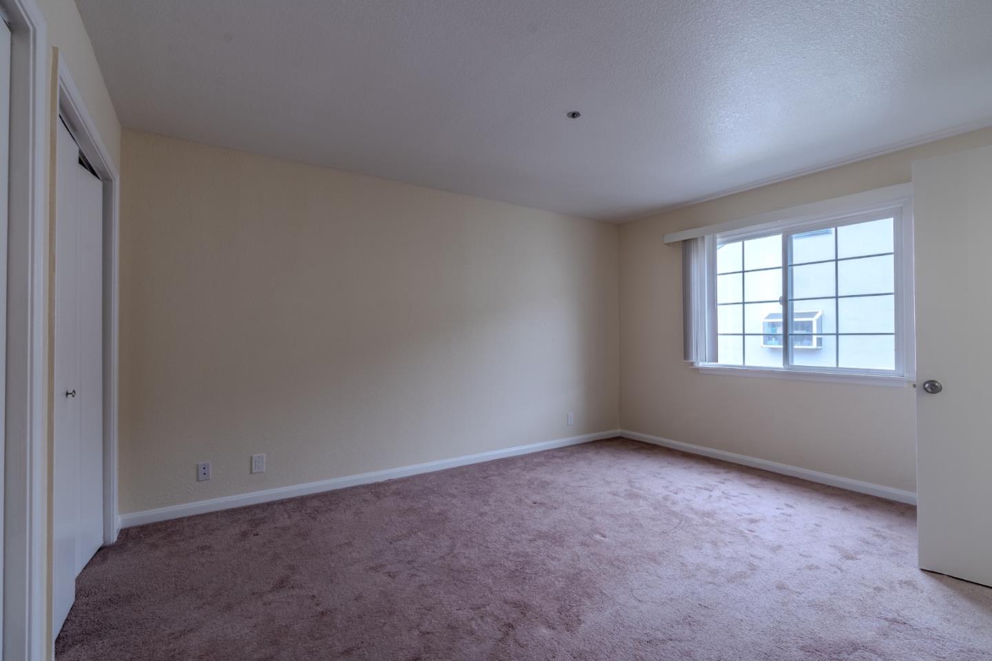 Detail Gallery Image 10 of 10 For 1024 San Luis Cir #724,  Daly City,  CA 94014 - 2 Beds | 1/1 Baths