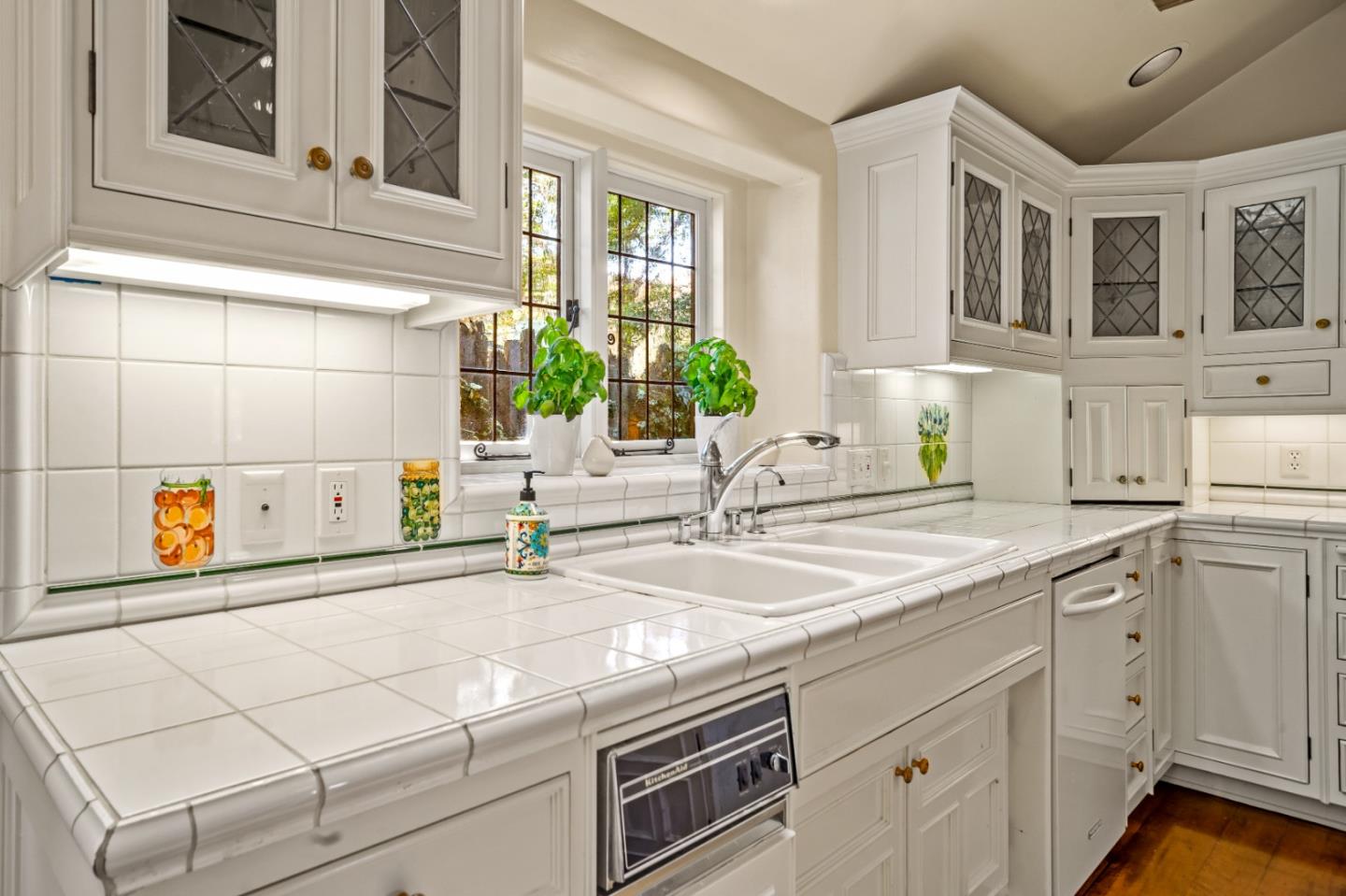 Detail Gallery Image 13 of 29 For 0 Se Corner Santa Rita and 6th, Carmel,  CA 93921 - 3 Beds | 3 Baths