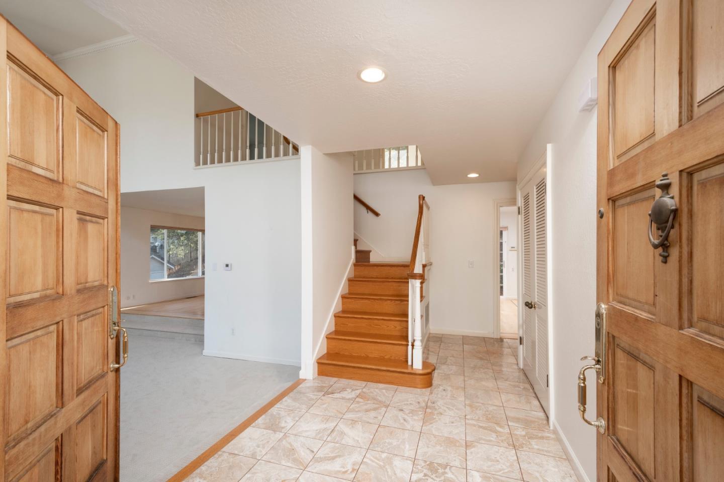 Detail Gallery Image 5 of 31 For 1285 Tartan Trail Rd, Hillsborough,  CA 94010 - 5 Beds | 3/1 Baths