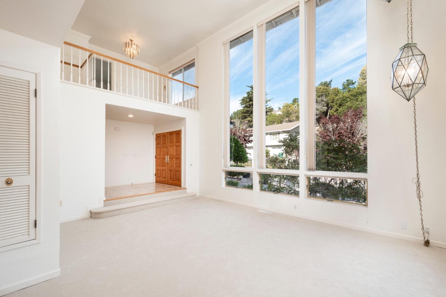 Detail Gallery Image 7 of 31 For 1285 Tartan Trail Rd, Hillsborough,  CA 94010 - 5 Beds | 3/1 Baths