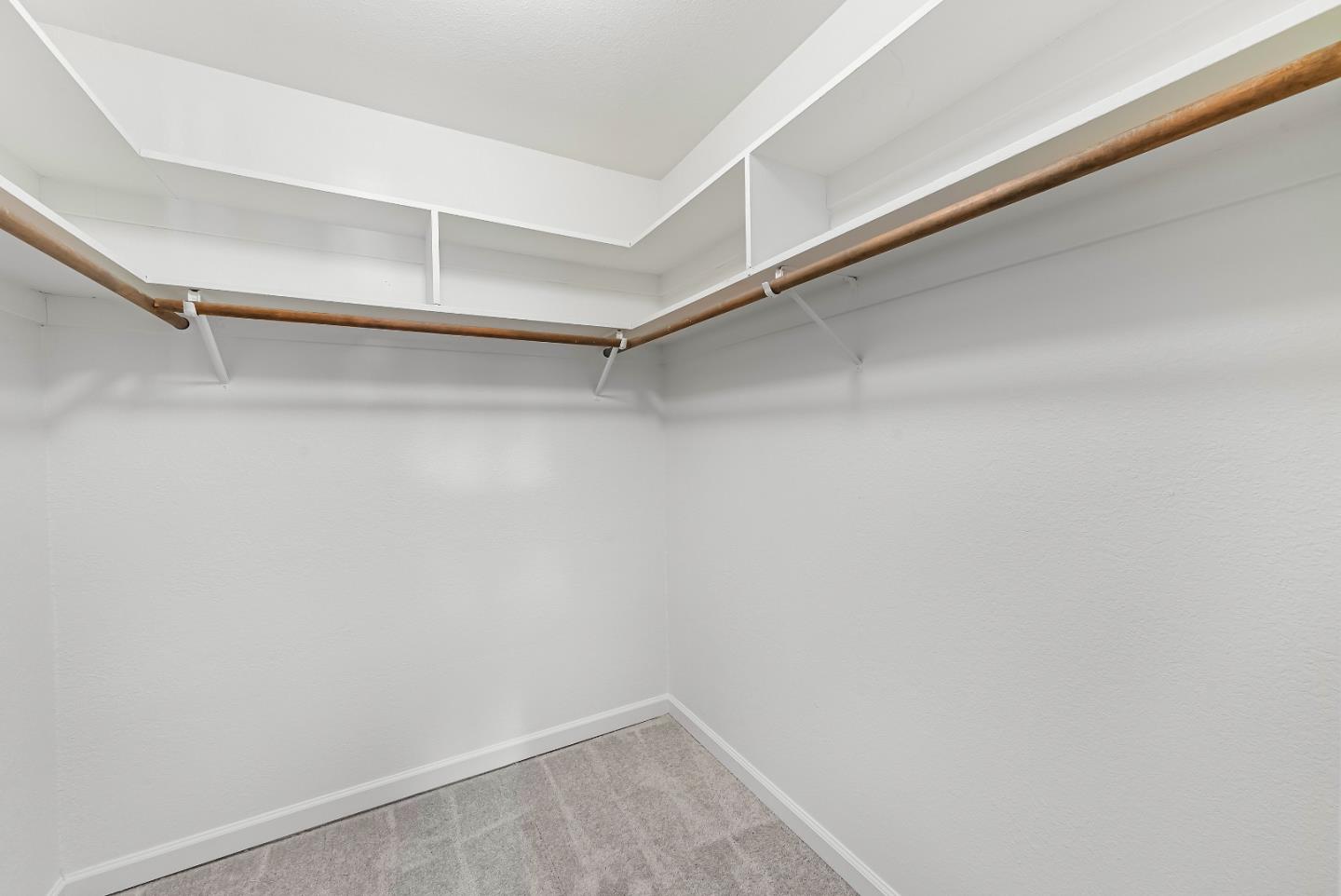 Detail Gallery Image 19 of 49 For 181 Centre St #29,  Mountain View,  CA 94041 - 2 Beds | 2 Baths