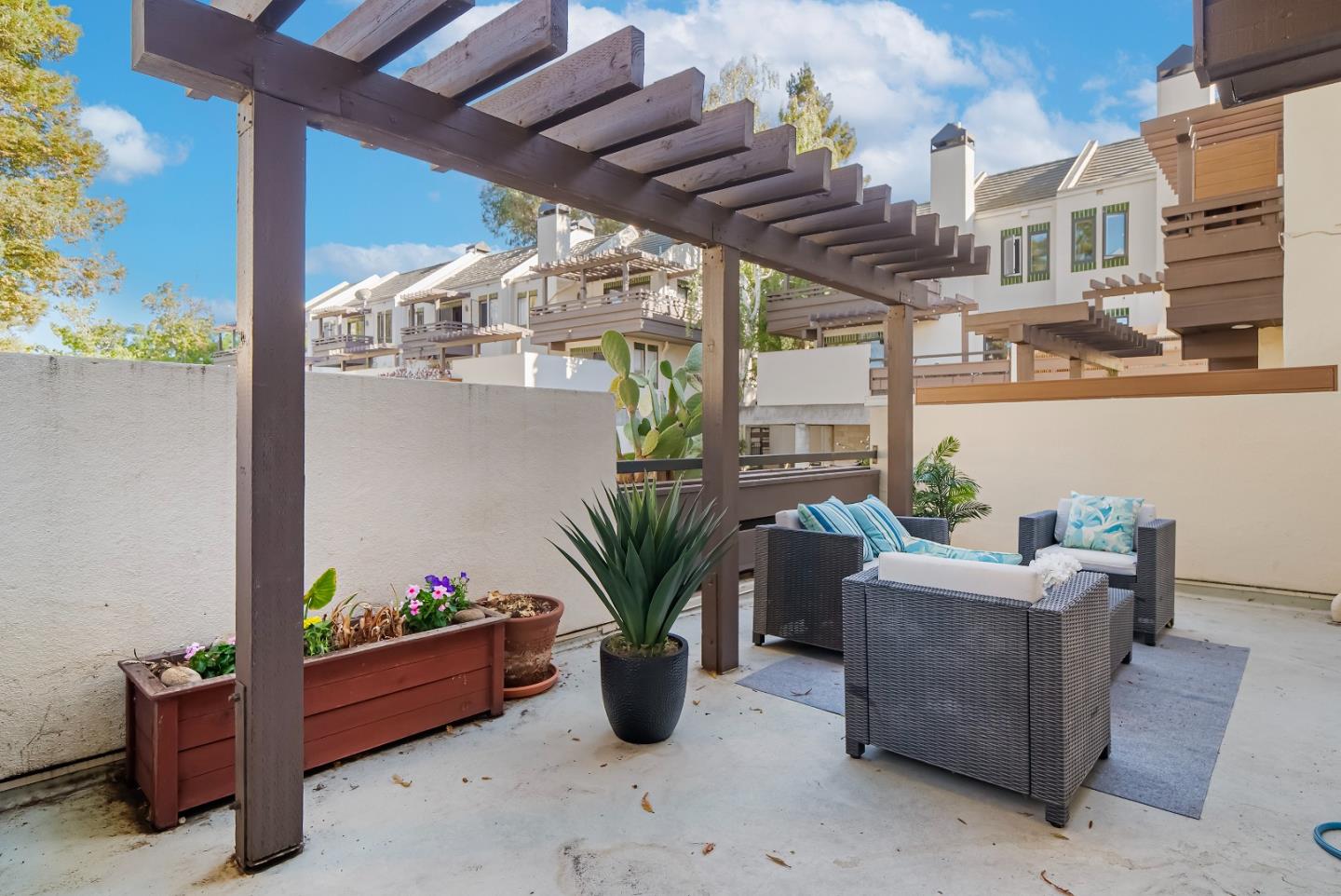 Detail Gallery Image 28 of 49 For 181 Centre St #29,  Mountain View,  CA 94041 - 2 Beds | 2 Baths