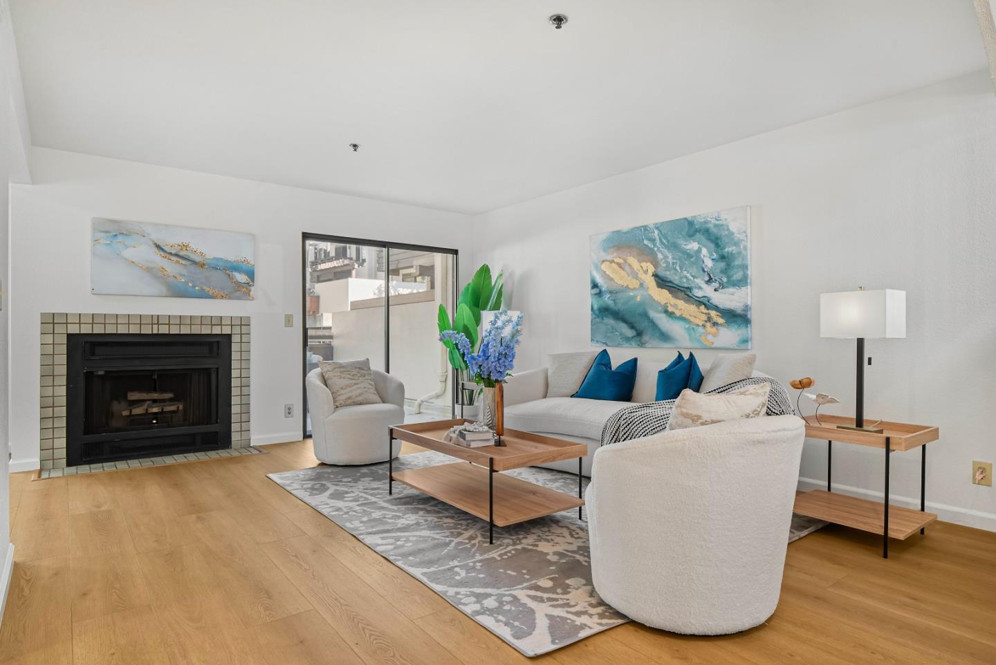 Detail Gallery Image 3 of 49 For 181 Centre St #29,  Mountain View,  CA 94041 - 2 Beds | 2 Baths