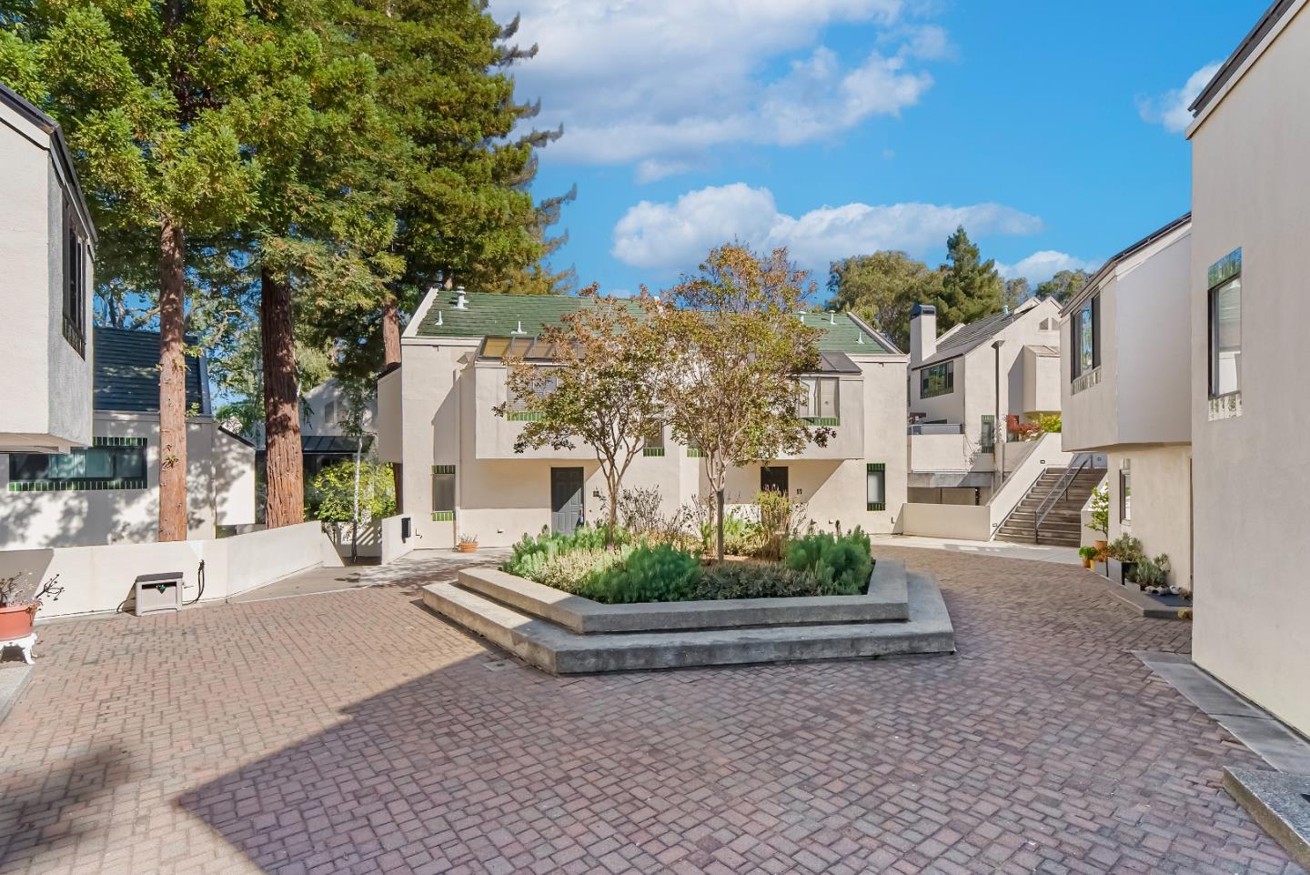 Detail Gallery Image 32 of 49 For 181 Centre St #29,  Mountain View,  CA 94041 - 2 Beds | 2 Baths