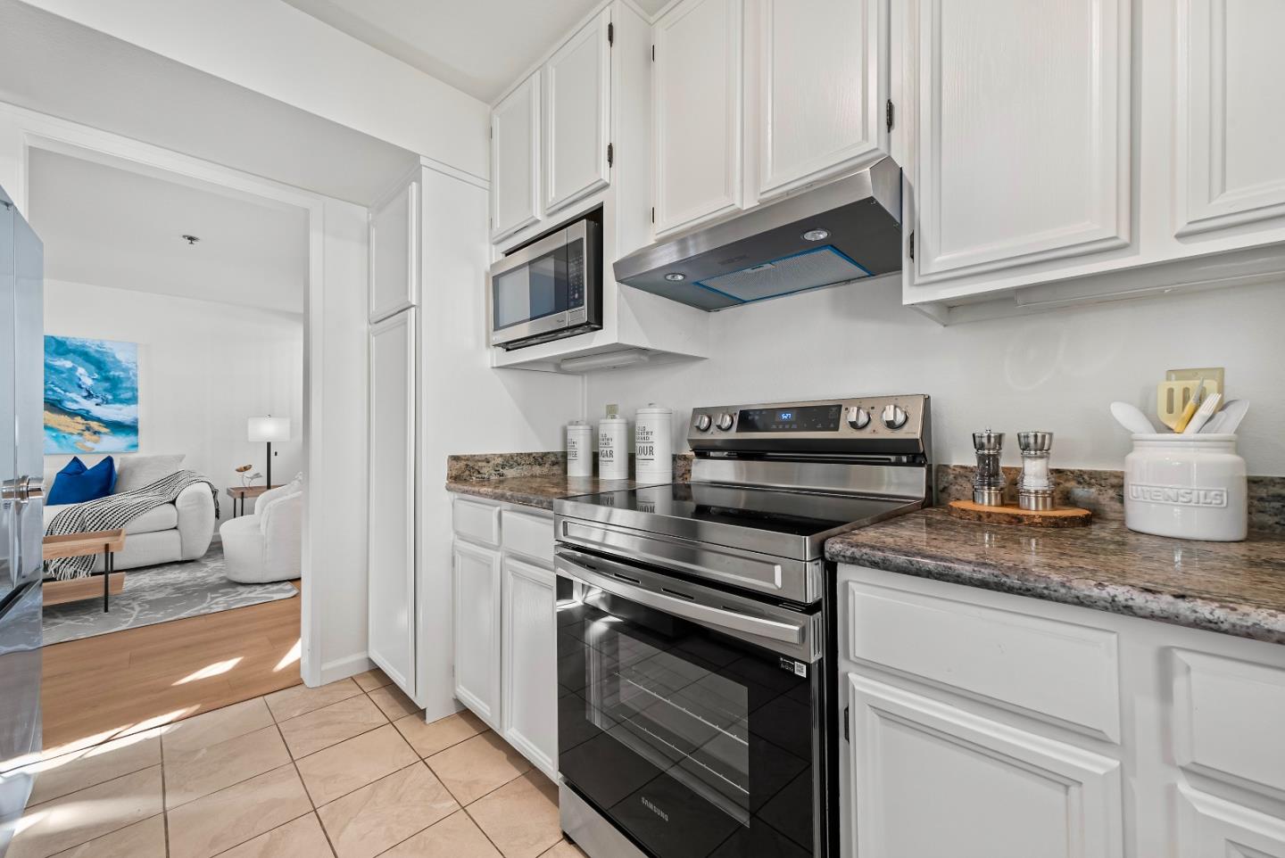 Detail Gallery Image 8 of 49 For 181 Centre St #29,  Mountain View,  CA 94041 - 2 Beds | 2 Baths