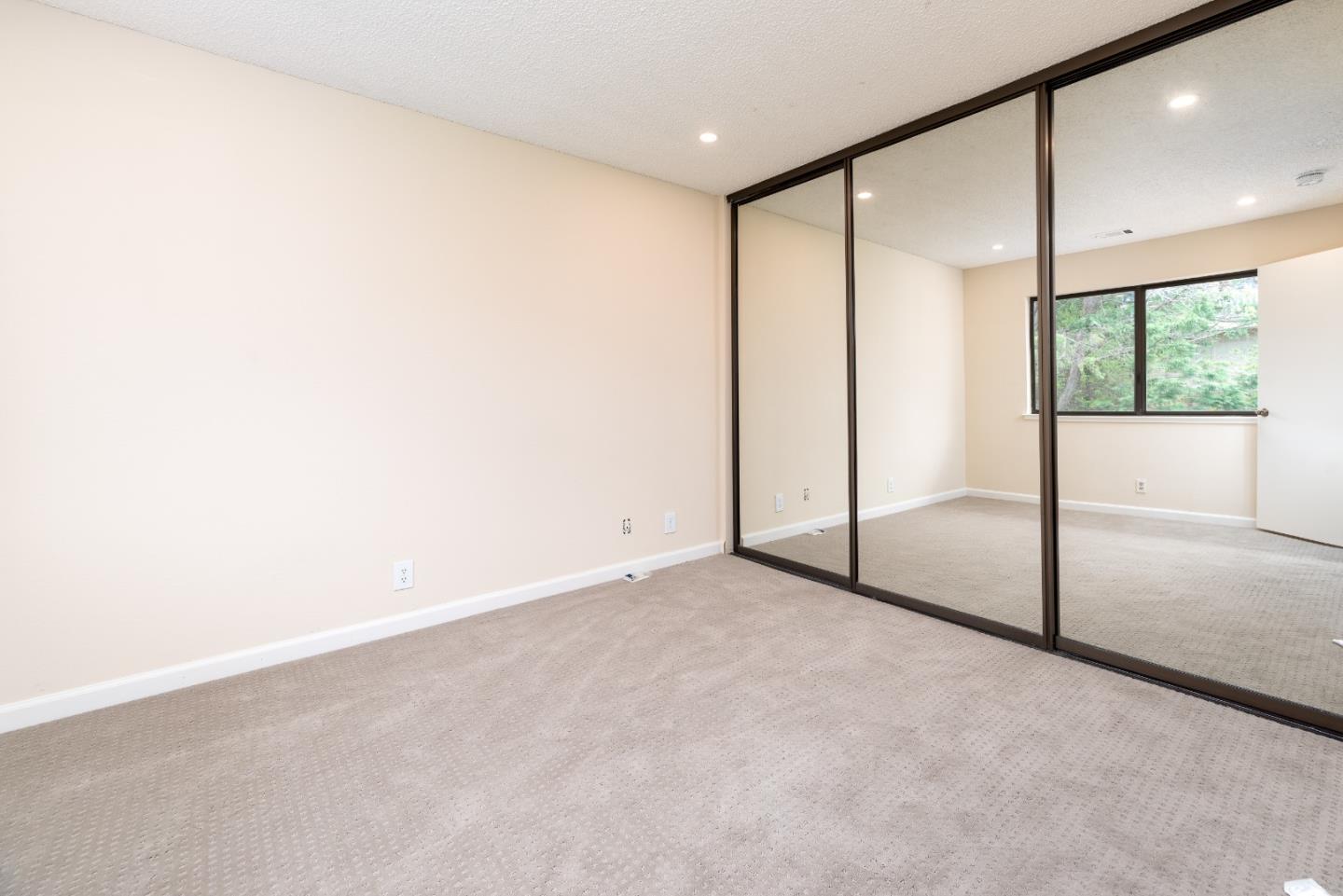 Detail Gallery Image 29 of 44 For 6 Sorrel Ln, San Carlos,  CA 94070 - 3 Beds | 2/1 Baths
