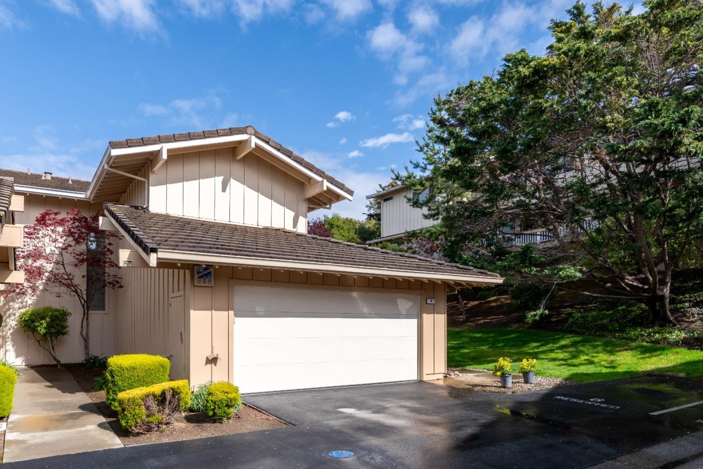 Detail Gallery Image 3 of 44 For 6 Sorrel Ln, San Carlos,  CA 94070 - 3 Beds | 2/1 Baths