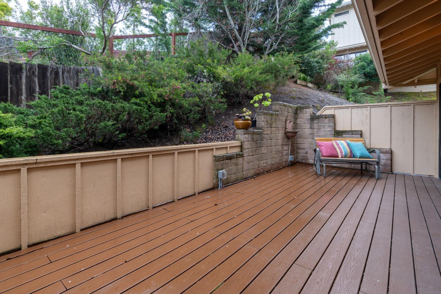 Detail Gallery Image 33 of 44 For 6 Sorrel Ln, San Carlos,  CA 94070 - 3 Beds | 2/1 Baths