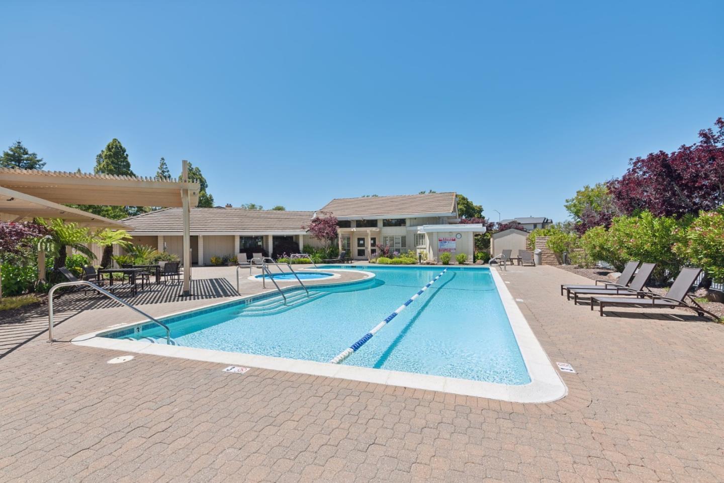 Detail Gallery Image 40 of 44 For 6 Sorrel Ln, San Carlos,  CA 94070 - 3 Beds | 2/1 Baths