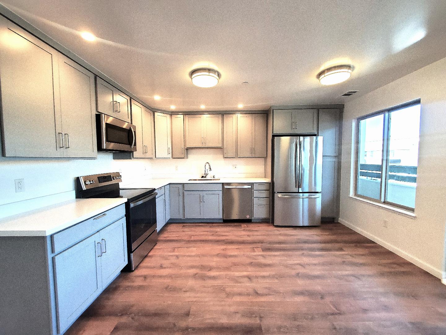 Detail Gallery Image 15 of 29 For 42 37th Ave, San Mateo,  CA 94403 - – Beds | – Baths