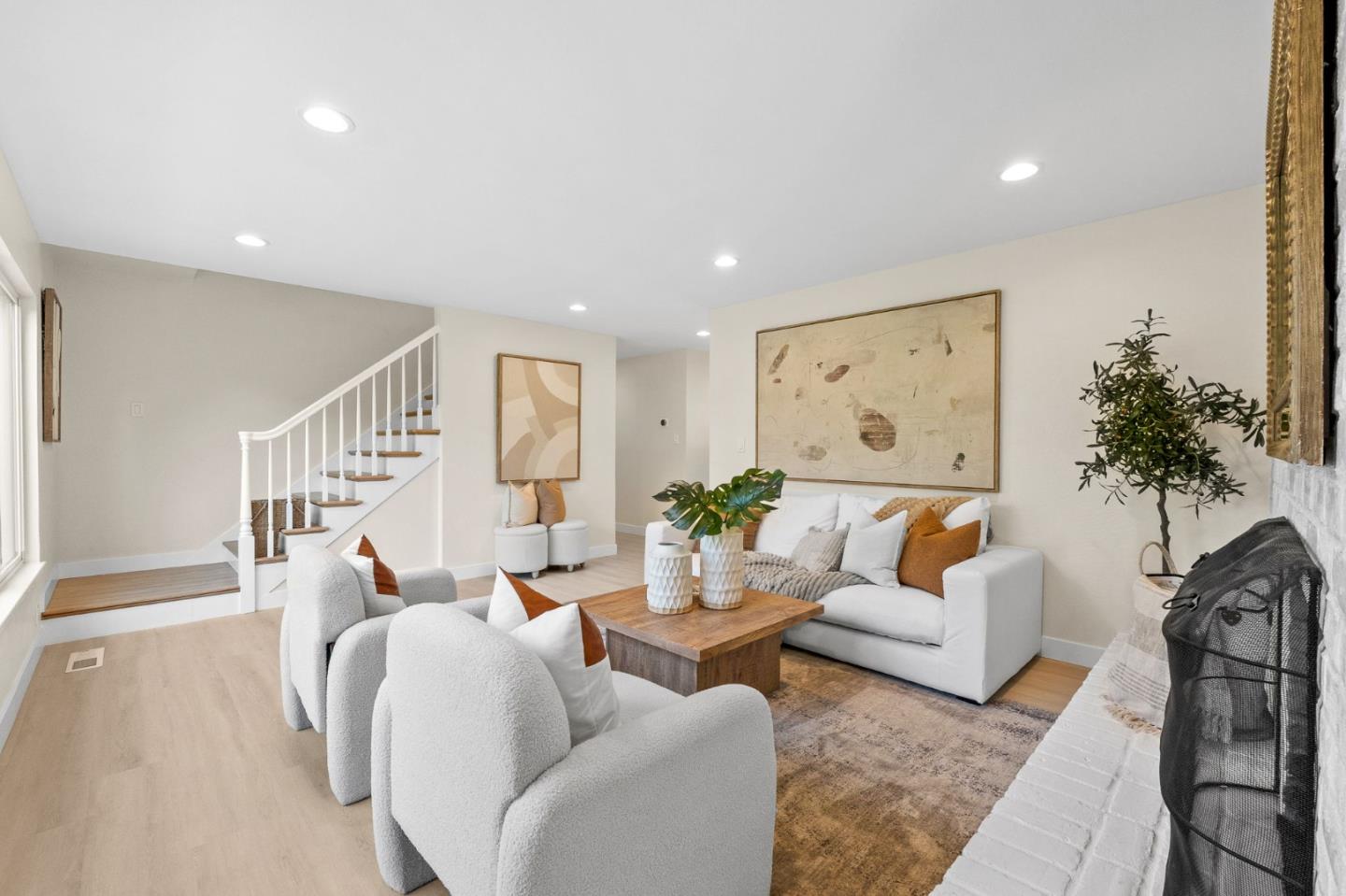 Detail Gallery Image 12 of 72 For 16251 Lilac Ln, Los Gatos,  CA 95032 - 5 Beds | 3 Baths