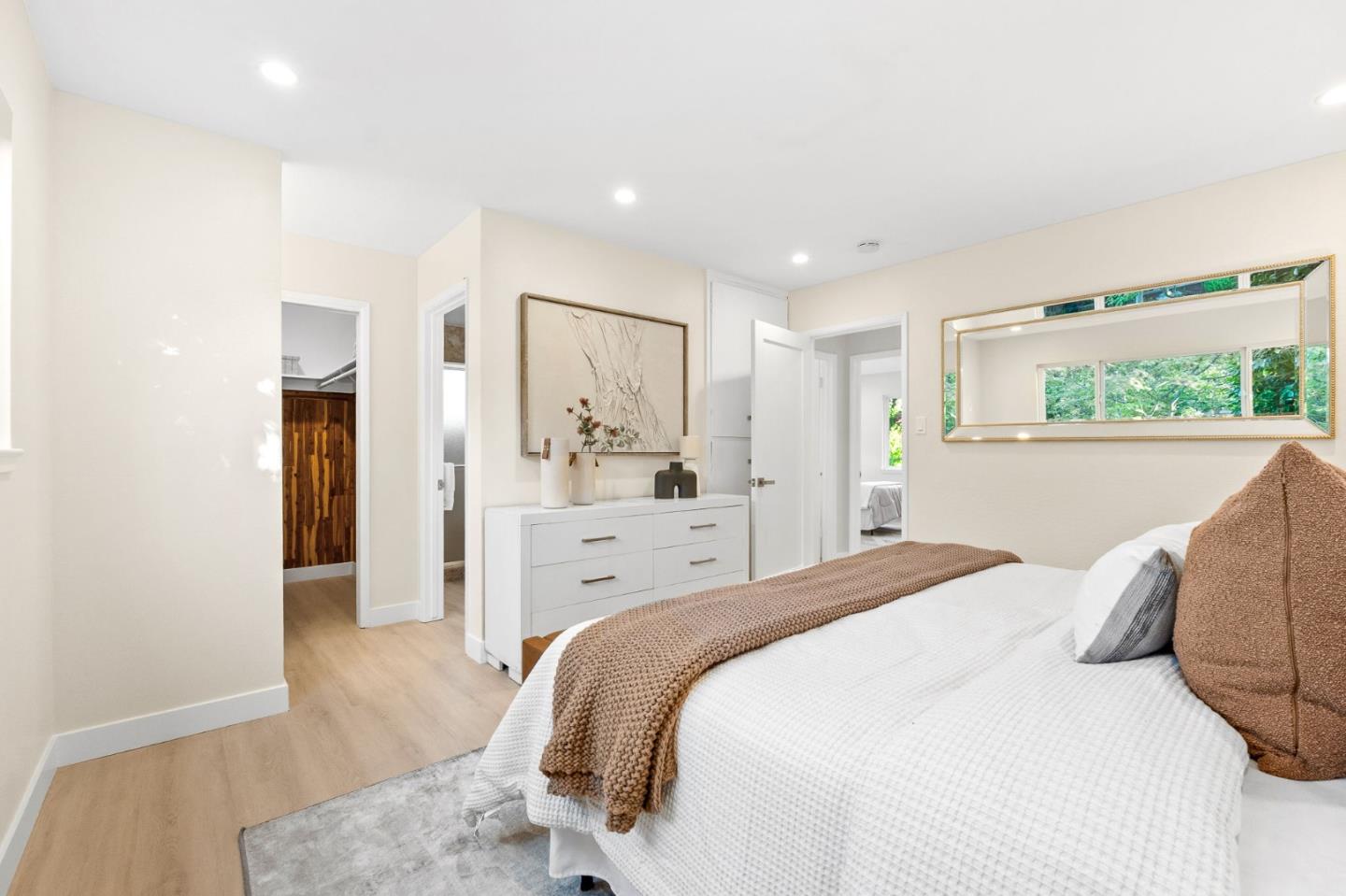 Detail Gallery Image 19 of 72 For 16251 Lilac Ln, Los Gatos,  CA 95032 - 5 Beds | 3 Baths