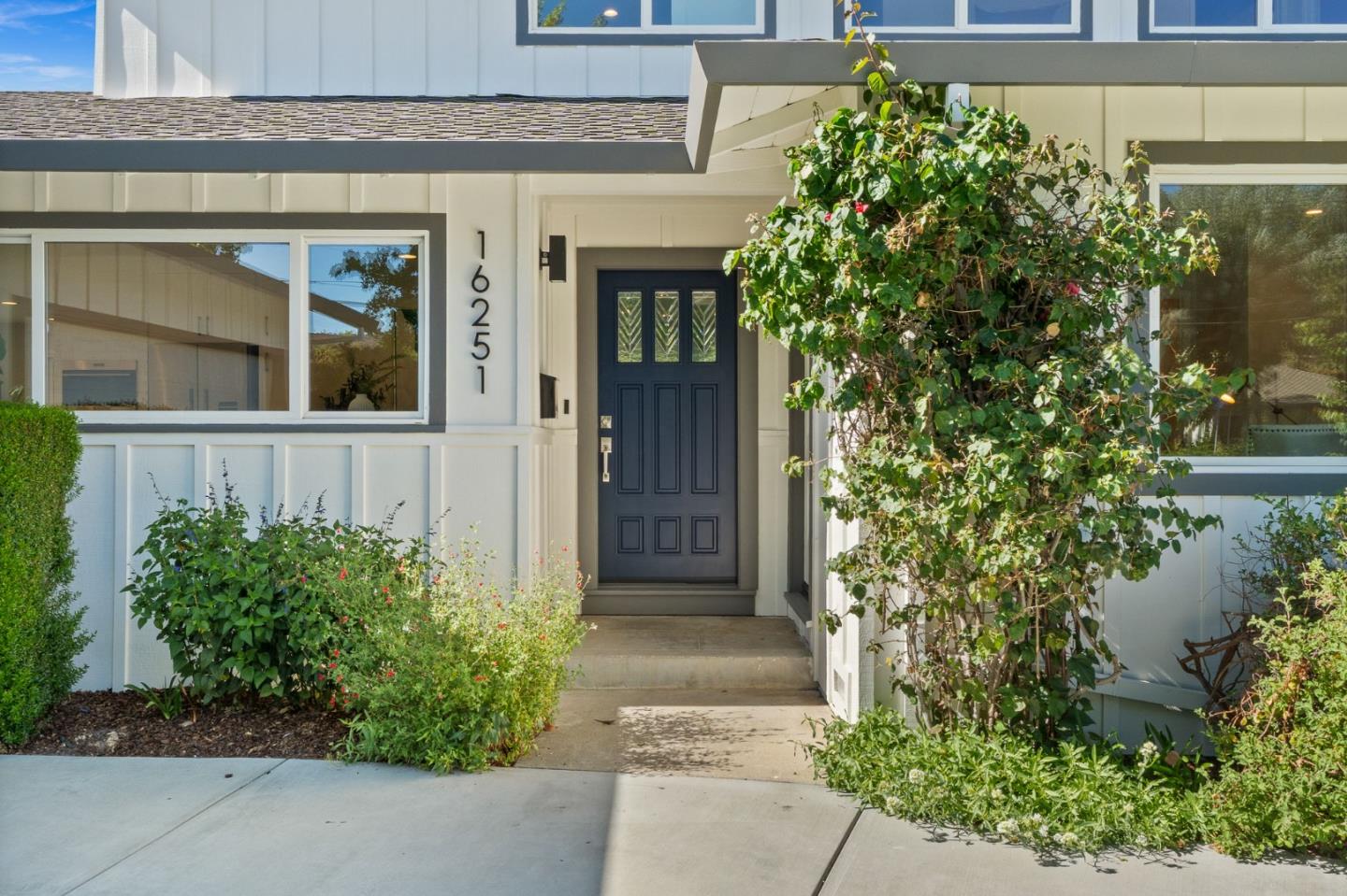 Detail Gallery Image 3 of 72 For 16251 Lilac Ln, Los Gatos,  CA 95032 - 5 Beds | 3 Baths