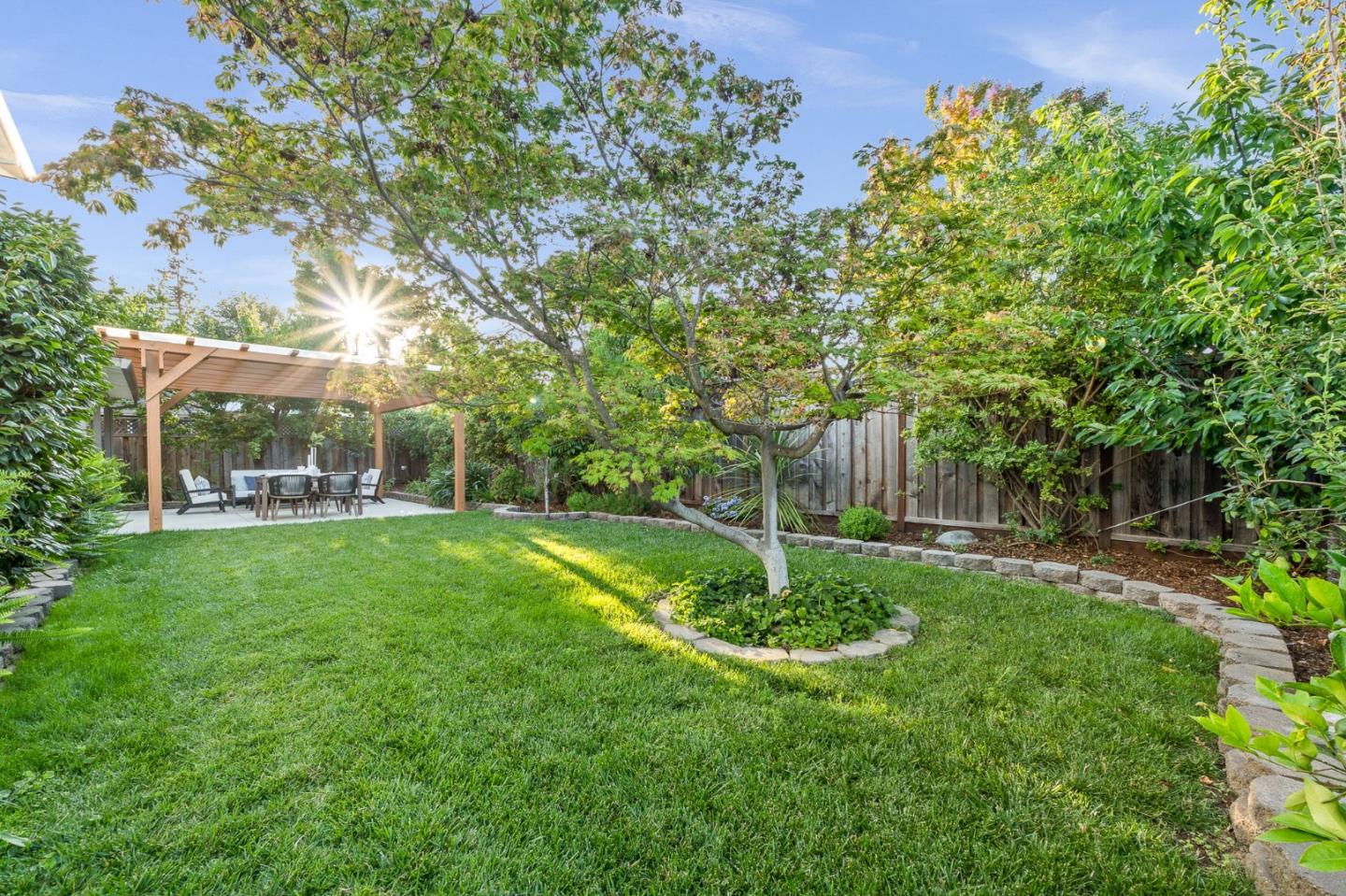 Detail Gallery Image 51 of 72 For 16251 Lilac Ln, Los Gatos,  CA 95032 - 5 Beds | 3 Baths