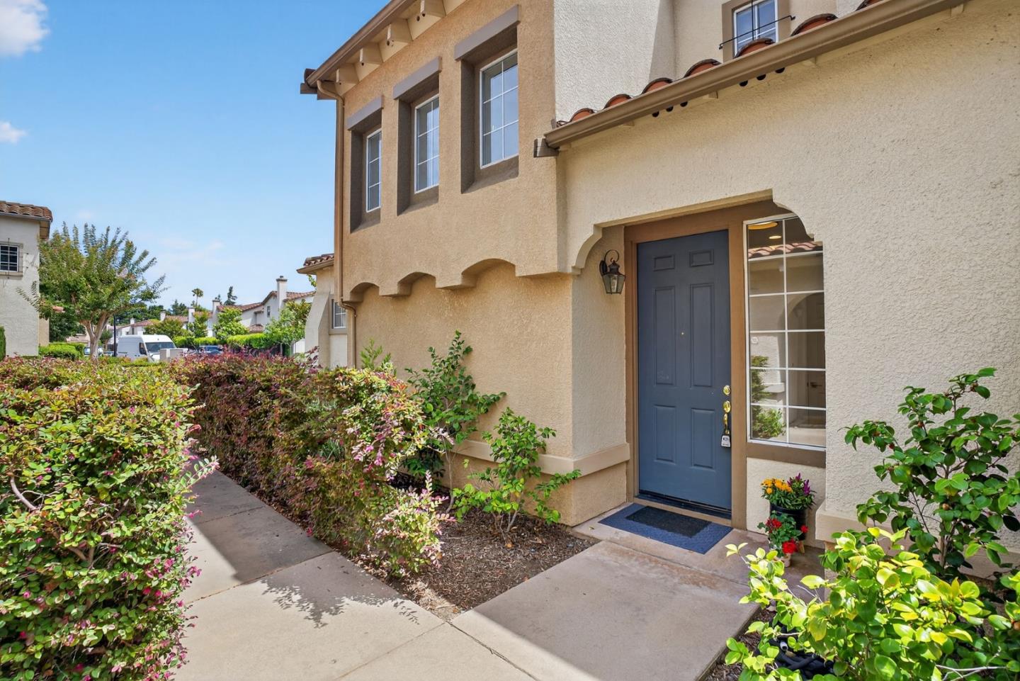 Detail Gallery Image 3 of 39 For 612 Villa Centre Way, San Jose,  CA 95128 - 3 Beds | 2/1 Baths