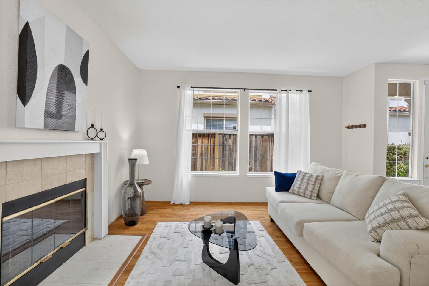 Detail Gallery Image 7 of 39 For 612 Villa Centre Way, San Jose,  CA 95128 - 3 Beds | 2/1 Baths