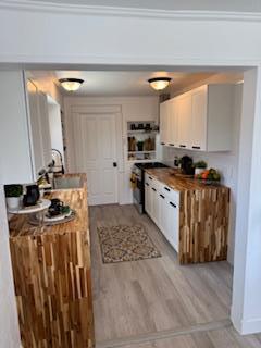Detail Gallery Image 12 of 32 For 951 Belden St, Monterey,  CA 93940 - 3 Beds | 2 Baths
