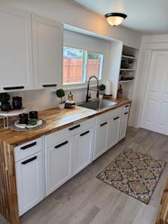 Detail Gallery Image 13 of 32 For 951 Belden St, Monterey,  CA 93940 - 3 Beds | 2 Baths