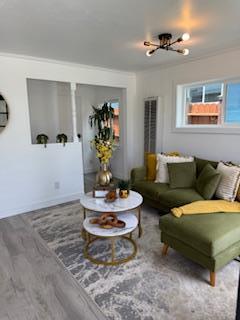 Detail Gallery Image 6 of 32 For 951 Belden St, Monterey,  CA 93940 - 3 Beds | 2 Baths