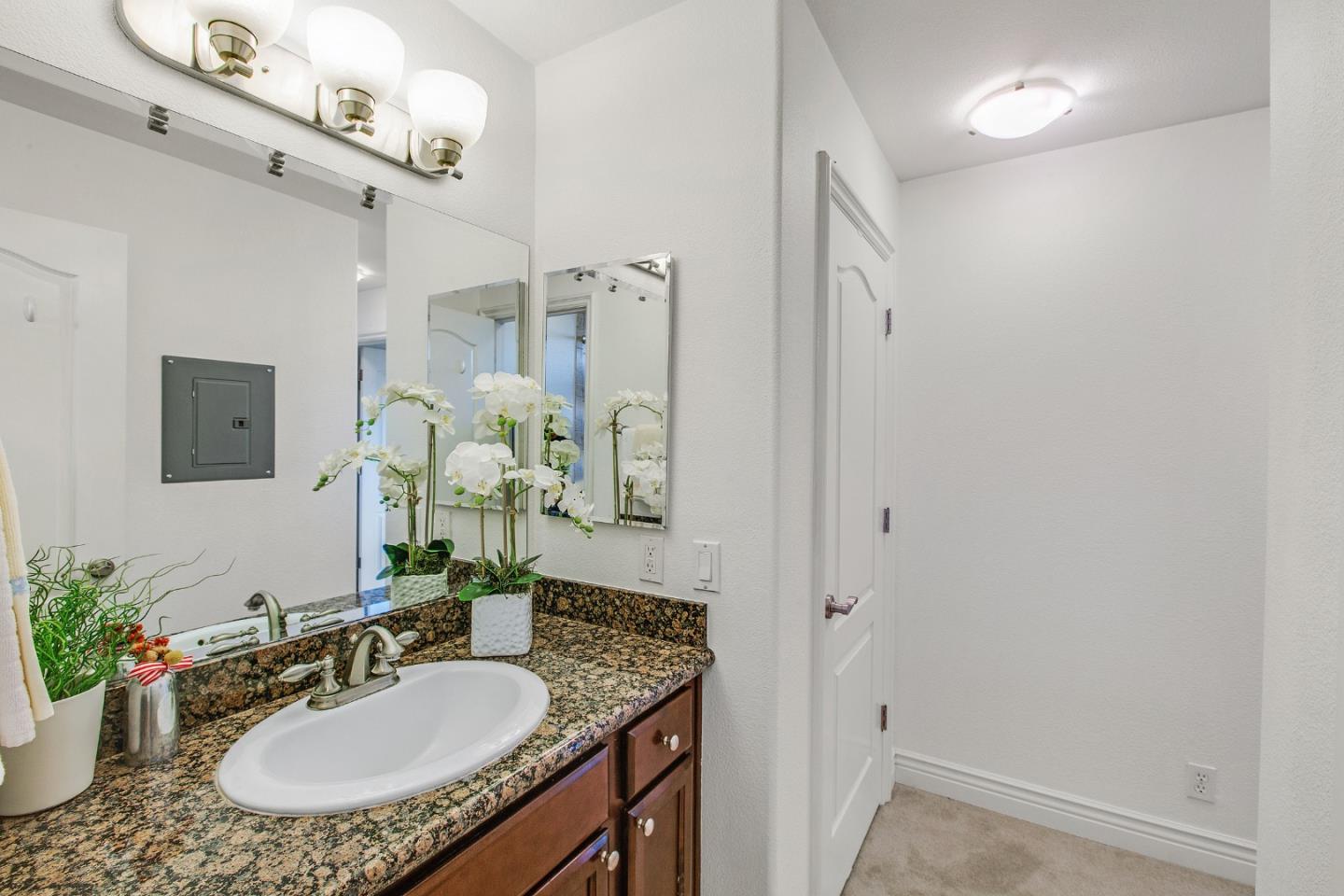 Detail Gallery Image 22 of 24 For 4970 Cherry Ave #215,  San Jose,  CA 95118 - 1 Beds | 1 Baths