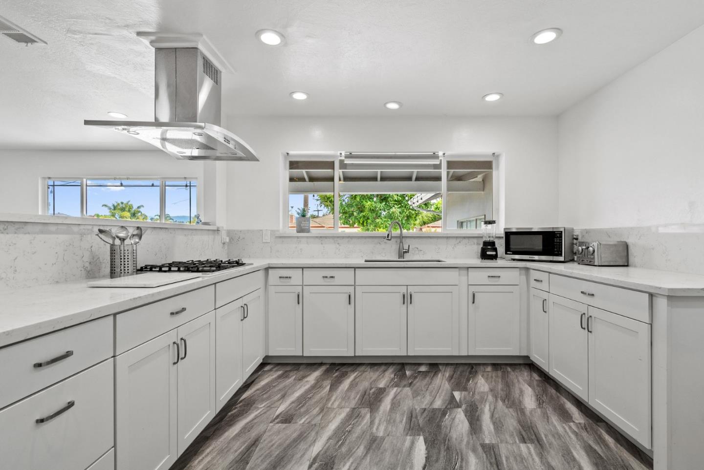 Detail Gallery Image 17 of 35 For 70 College Rd, Watsonville,  CA 95076 - 3 Beds | 2 Baths