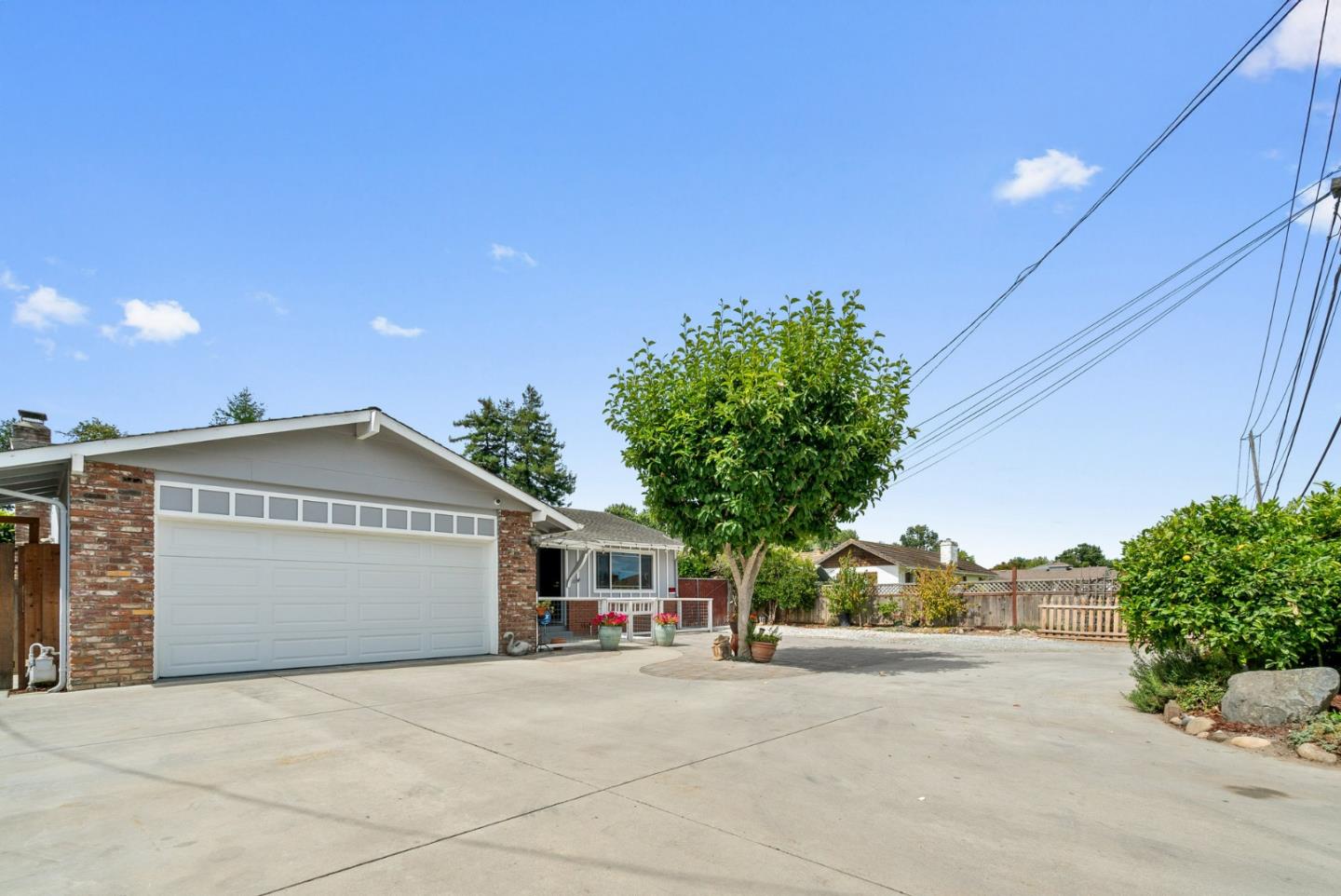 Detail Gallery Image 4 of 35 For 70 College Rd, Watsonville,  CA 95076 - 3 Beds | 2 Baths