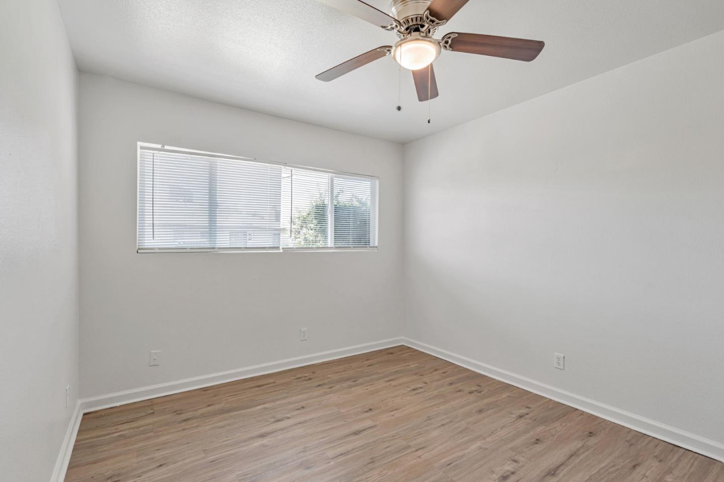 Detail Gallery Image 22 of 27 For 2842 N First St, Fresno,  CA 93703 - – Beds | – Baths