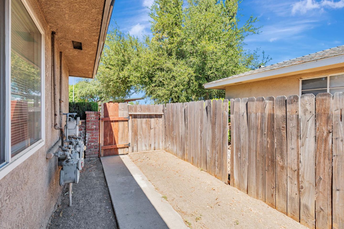 Detail Gallery Image 27 of 27 For 2842 N First St, Fresno,  CA 93703 - – Beds | – Baths