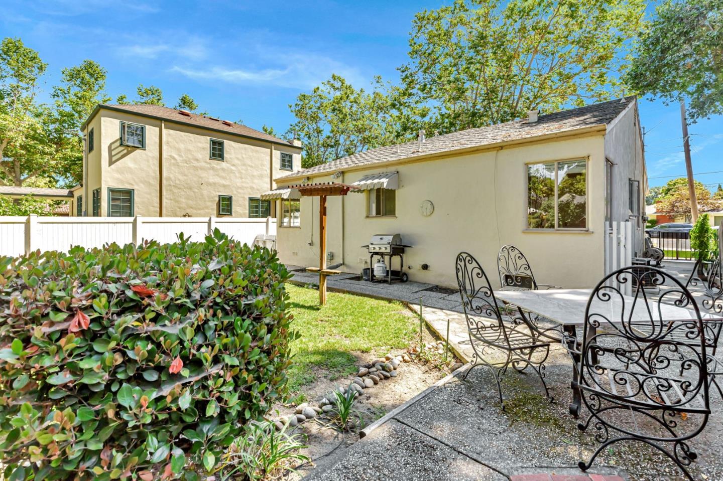 Detail Gallery Image 17 of 19 For 1010 Monterey St, Hollister,  CA 95023 - 2 Beds | 1 Baths