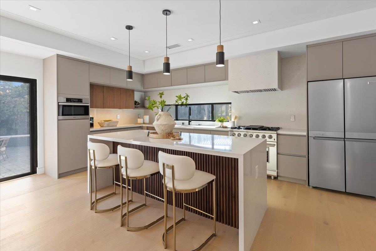 Detail Gallery Image 12 of 36 For 3016 Nieman Blvd, San Jose,  CA 95148 - 5 Beds | 3 Baths