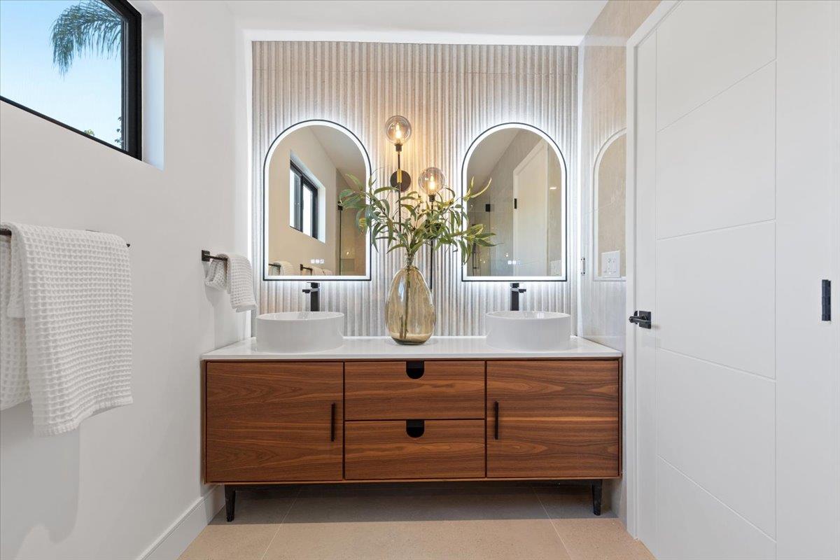 Detail Gallery Image 17 of 36 For 3016 Nieman Blvd, San Jose,  CA 95148 - 5 Beds | 3 Baths
