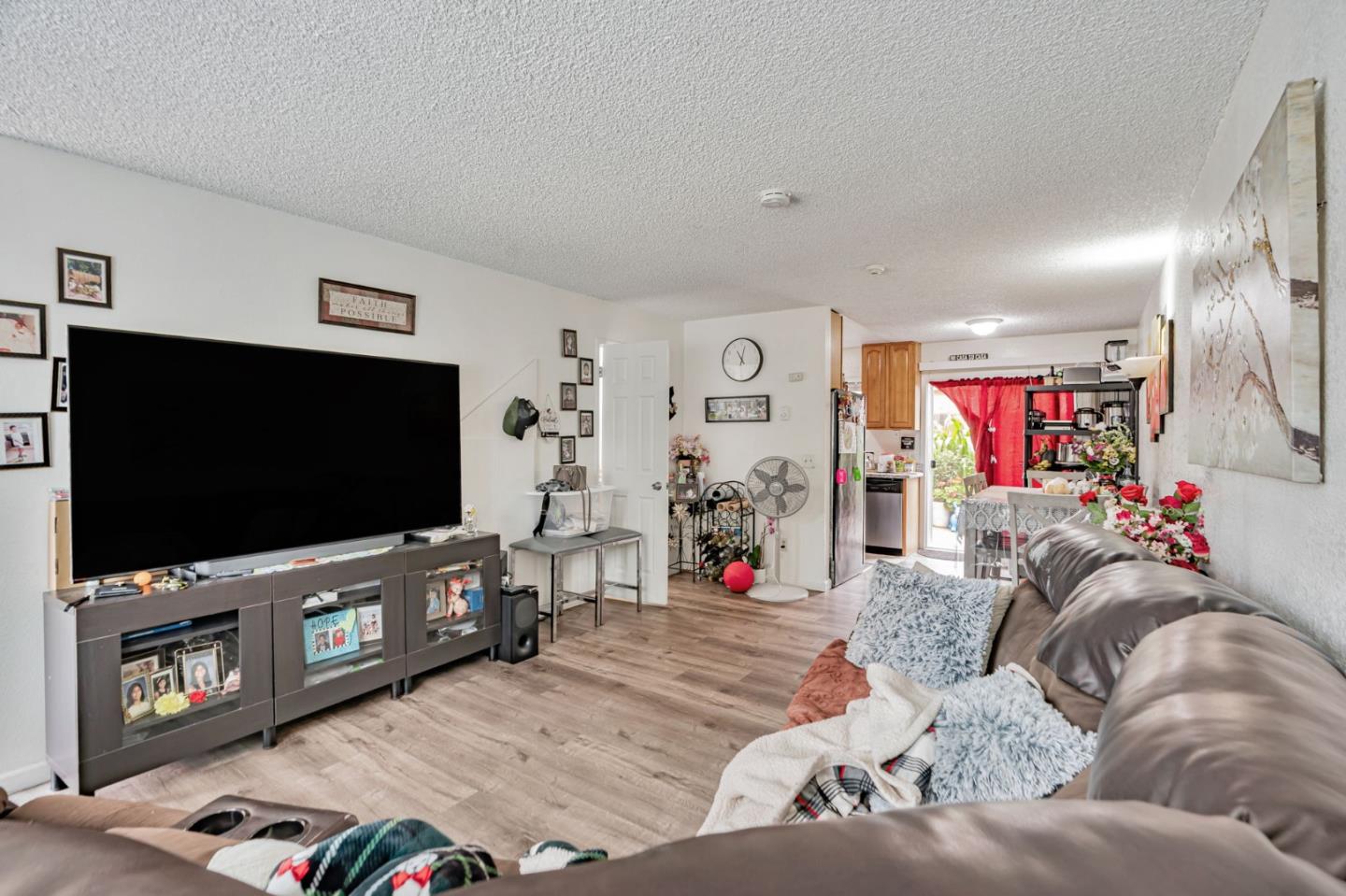 Detail Gallery Image 10 of 39 For 2560 Kenton Ct, Santa Rosa,  CA 95407 - – Beds | – Baths