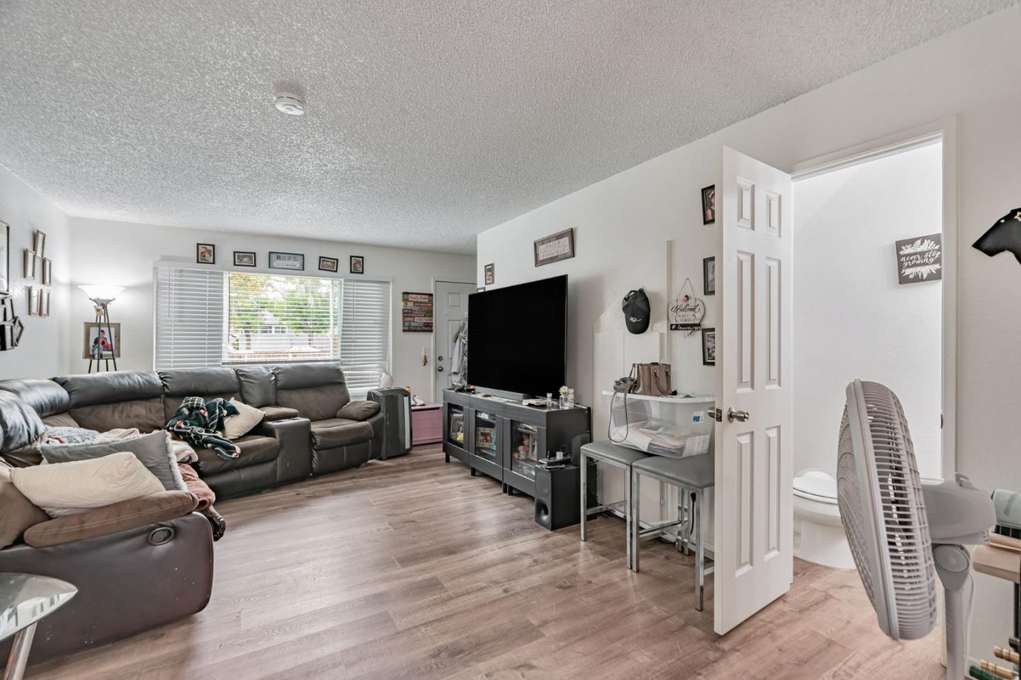 Detail Gallery Image 11 of 39 For 2560 Kenton Ct, Santa Rosa,  CA 95407 - – Beds | – Baths