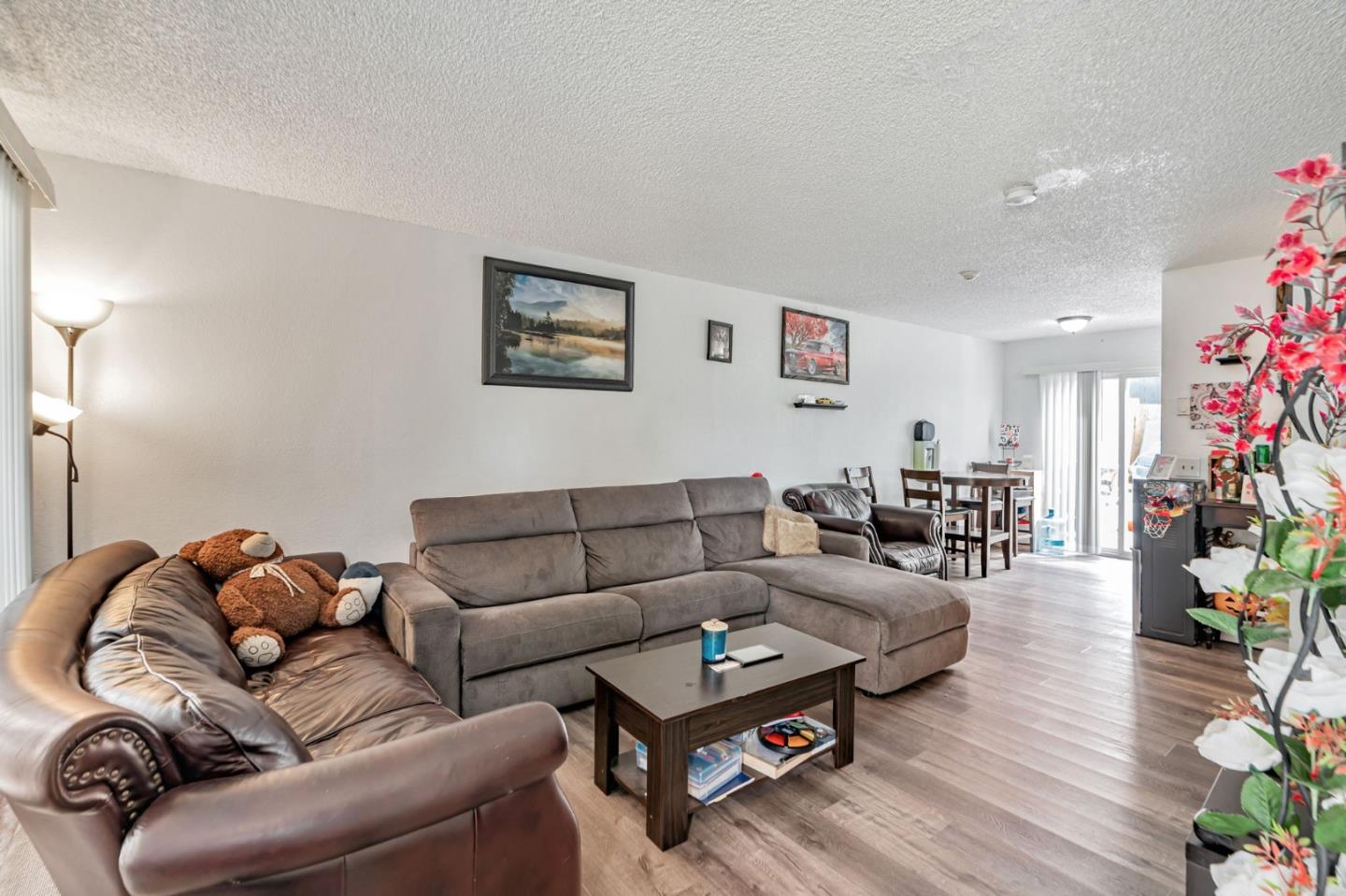 Detail Gallery Image 12 of 39 For 2560 Kenton Ct, Santa Rosa,  CA 95407 - – Beds | – Baths