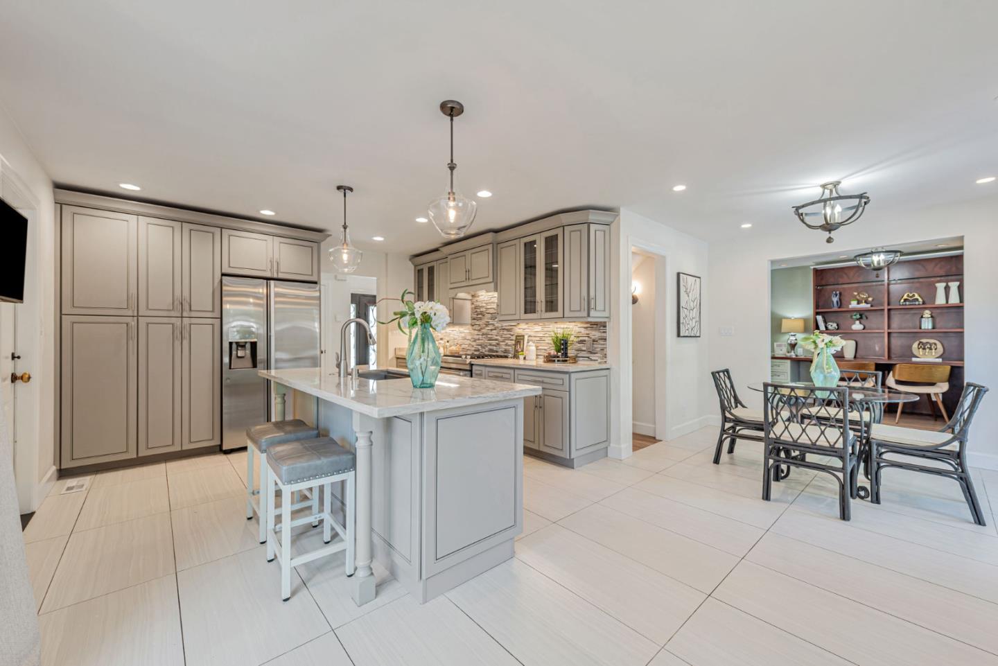 Detail Gallery Image 15 of 55 For 4670 Sherbourne Dr, San Jose,  CA 95124 - 4 Beds | 2/2 Baths