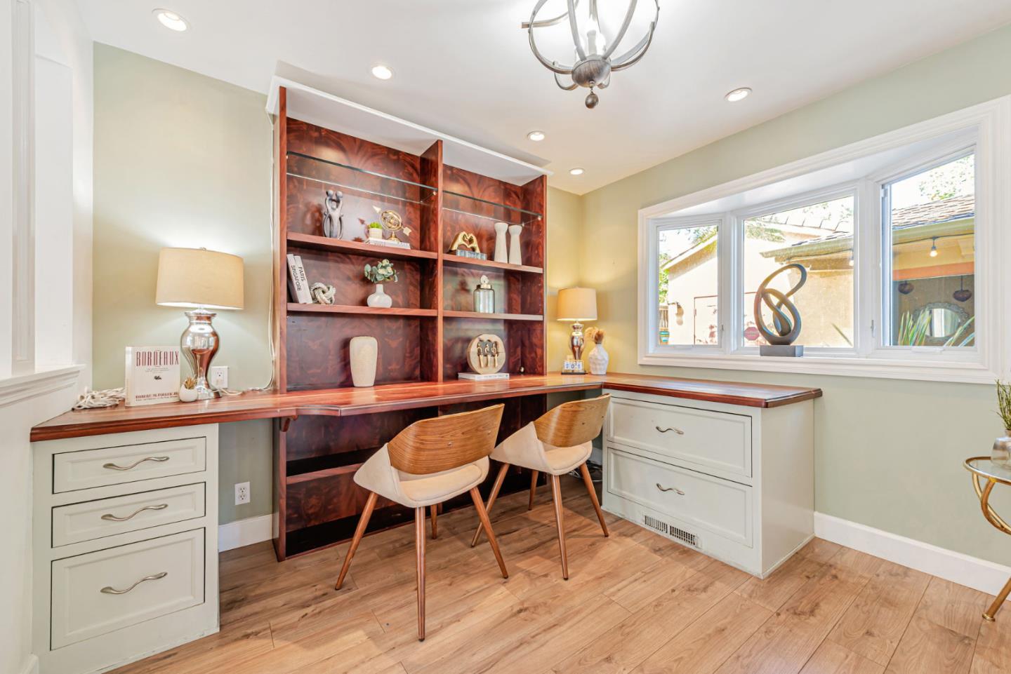 Detail Gallery Image 20 of 55 For 4670 Sherbourne Dr, San Jose,  CA 95124 - 4 Beds | 2/2 Baths