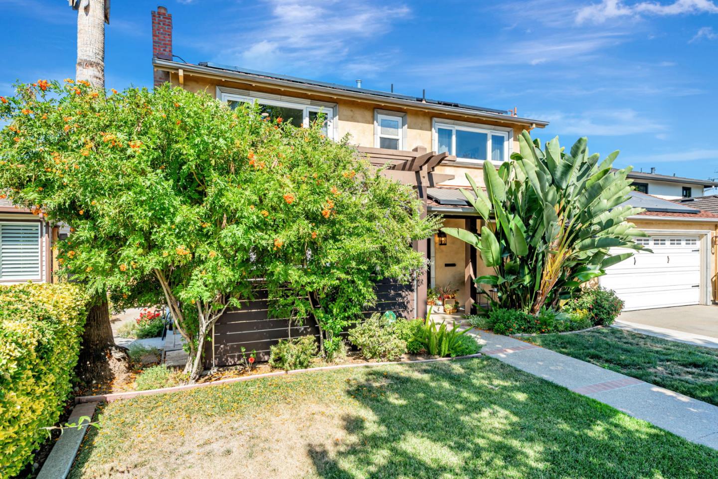 Detail Gallery Image 3 of 55 For 4670 Sherbourne Dr, San Jose,  CA 95124 - 4 Beds | 2/2 Baths