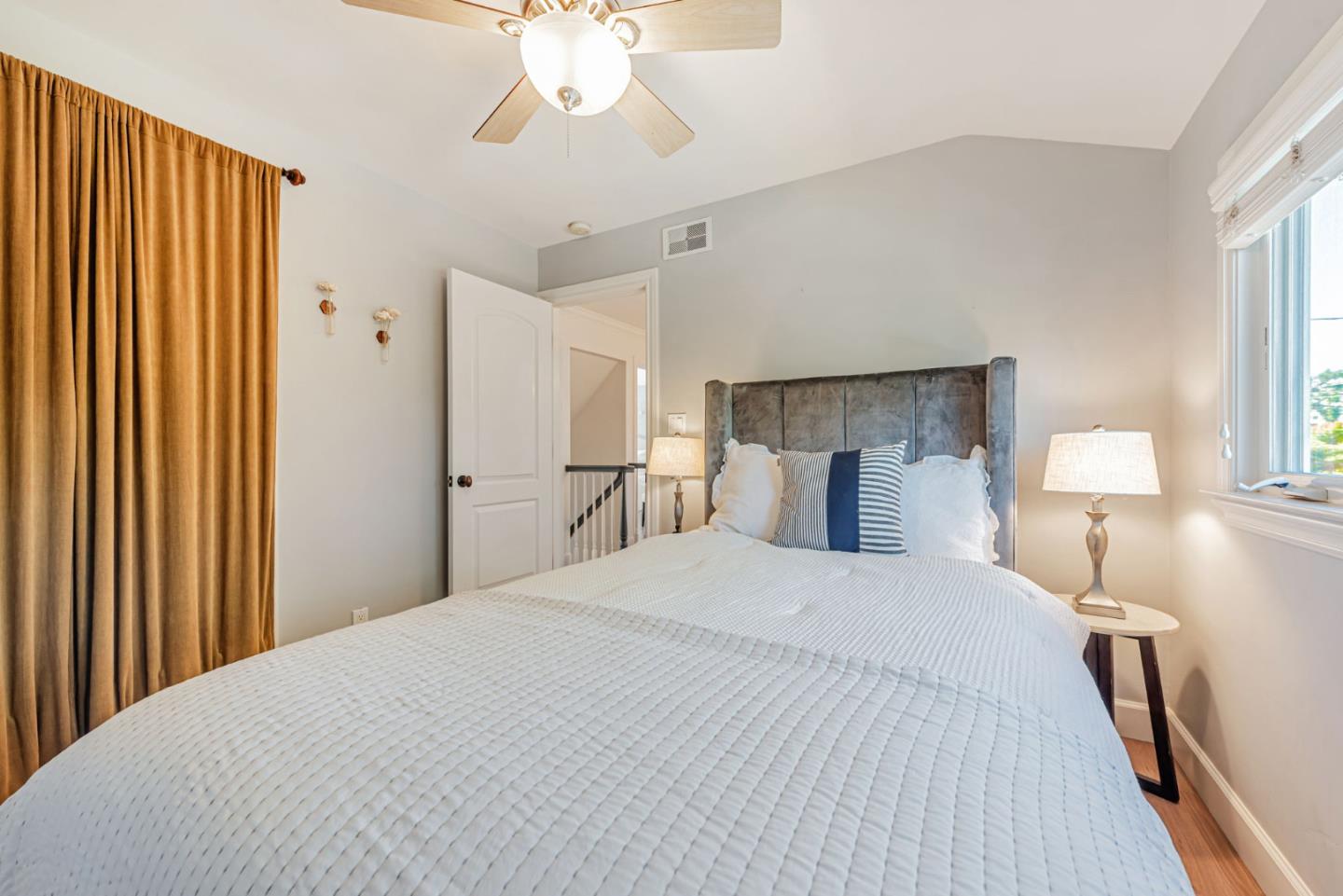 Detail Gallery Image 33 of 55 For 4670 Sherbourne Dr, San Jose,  CA 95124 - 4 Beds | 2/2 Baths