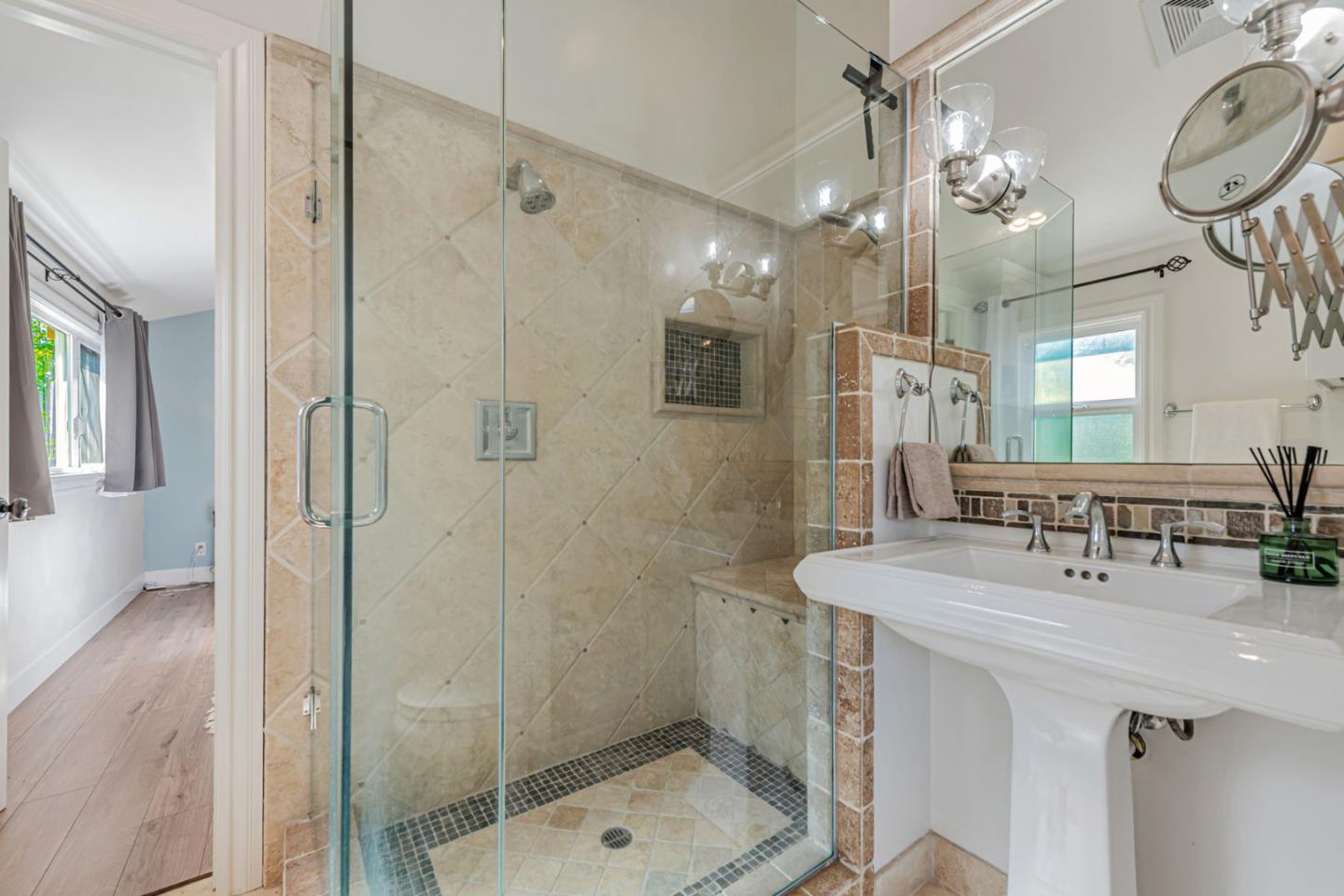 Detail Gallery Image 42 of 55 For 4670 Sherbourne Dr, San Jose,  CA 95124 - 4 Beds | 2/2 Baths